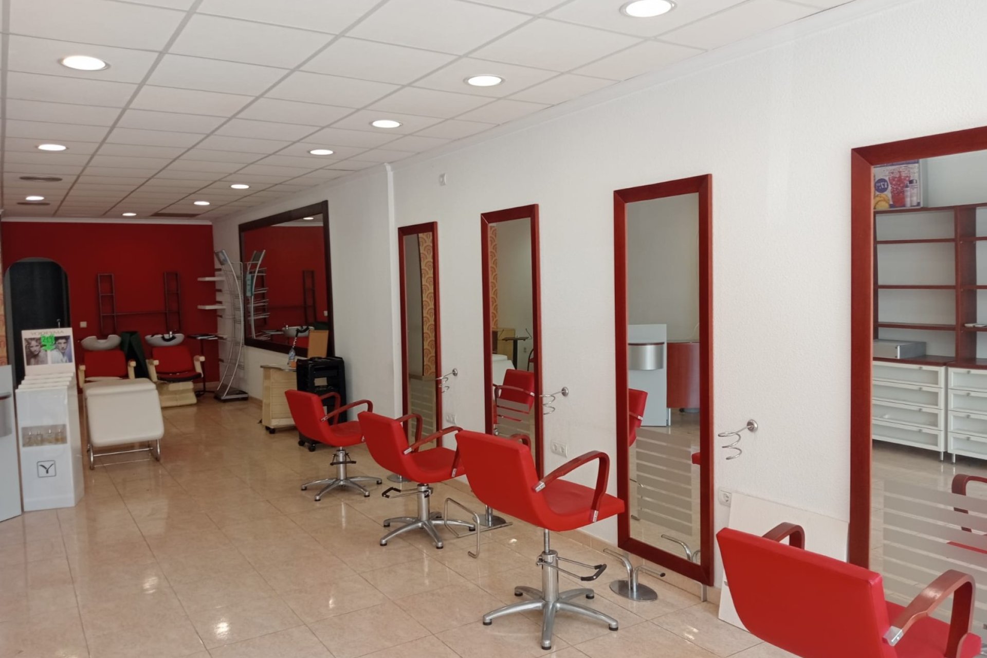 Local - Local en venta en el corazón de Benidorm - Zona Levante (Costa Blanca)