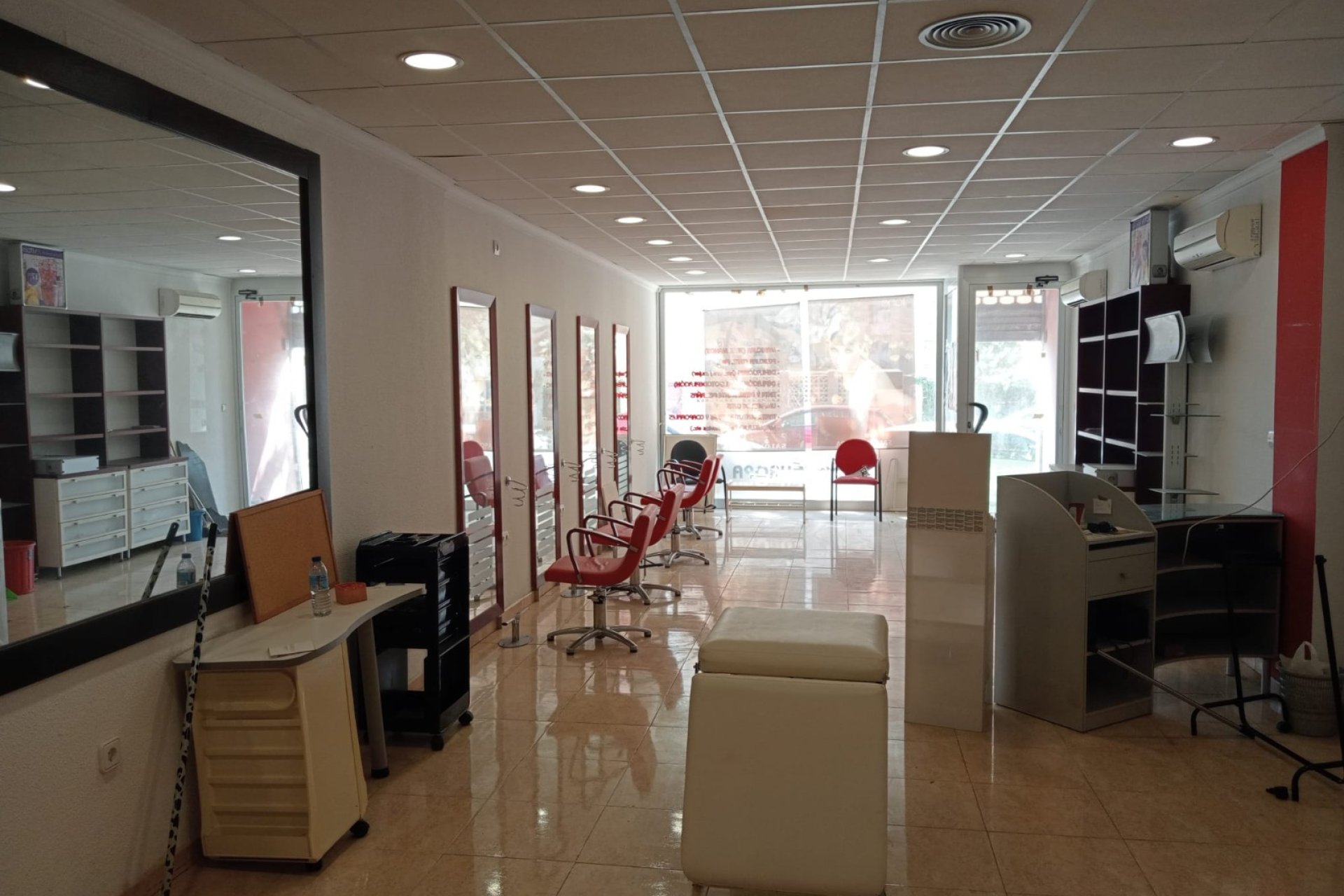 Local - Local en venta en el corazón de Benidorm - Zona Levante (Costa Blanca)