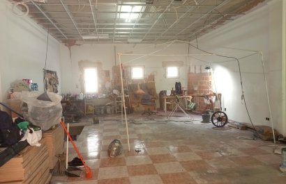 Local  - Revente - La Nucía -
                La Nucía