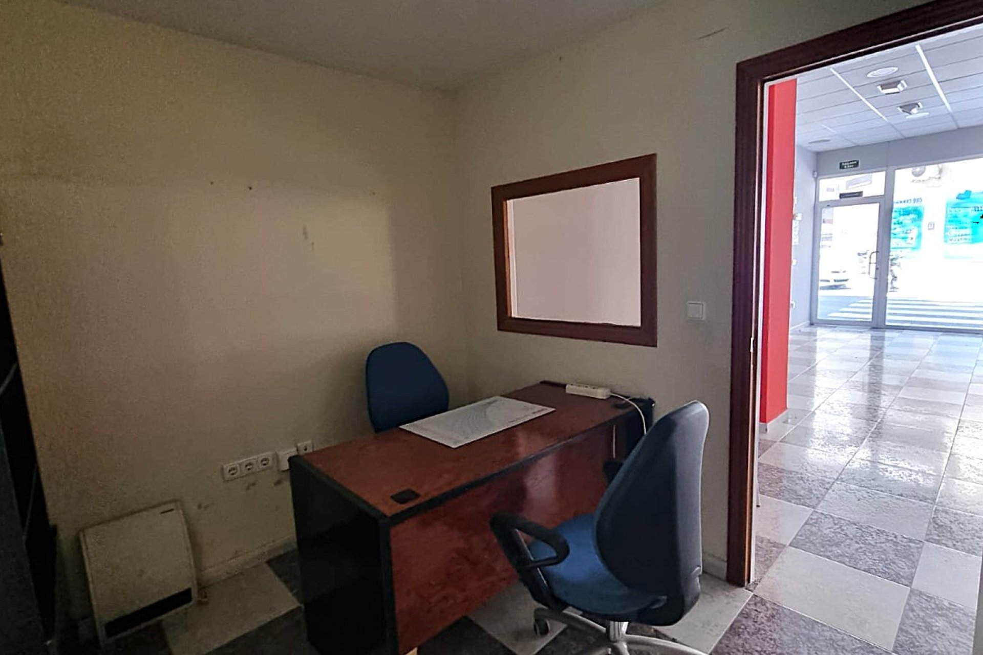 LOCAL -VILLAJOYOSA - EN VENTA