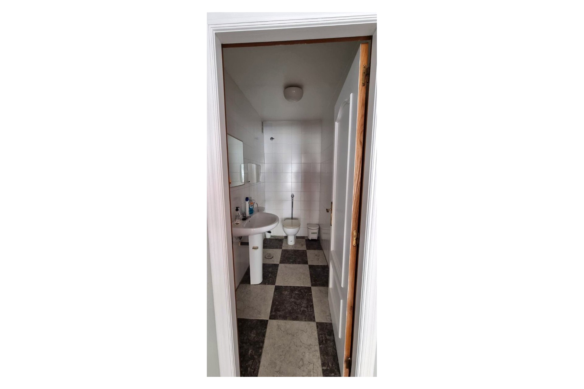 LOCAL -VILLAJOYOSA - EN VENTA