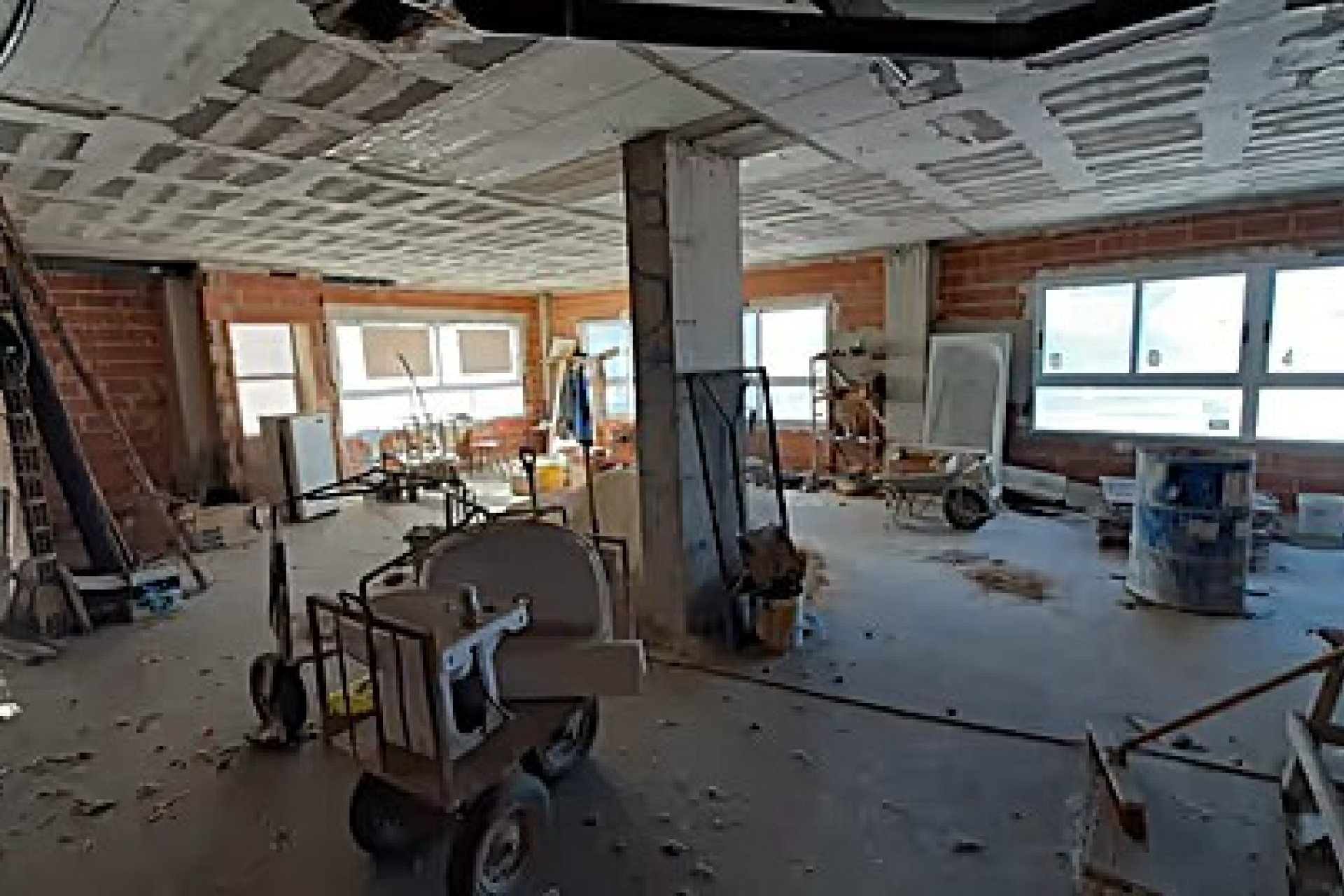 Long Term Rental - Local  -
Callosa De Ensarrià