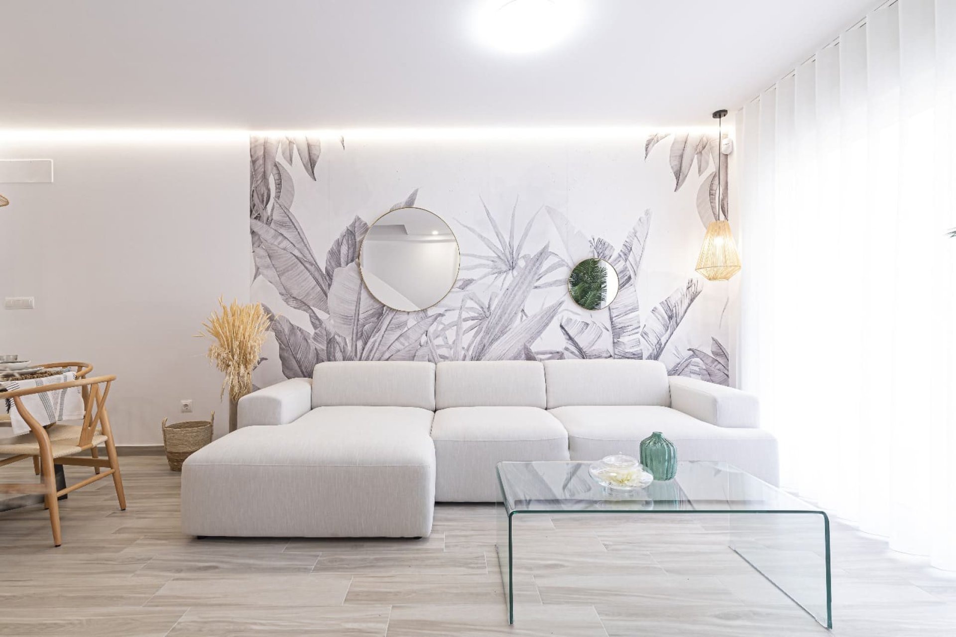 Neue Gebäude - Duplex -
