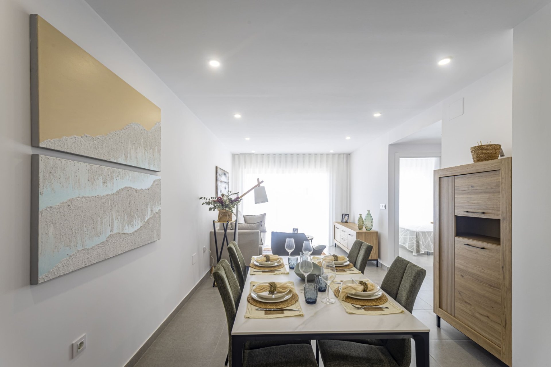 Neue Gebäude - Duplex -
