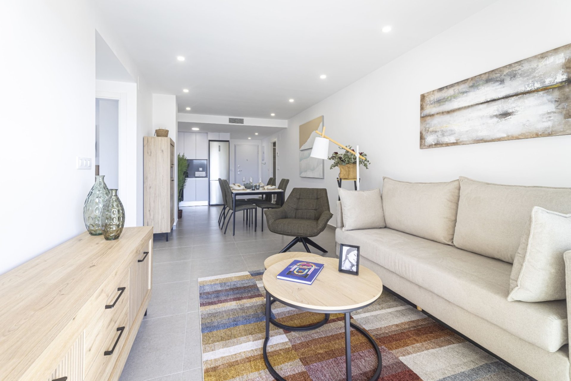 Neue Gebäude - Duplex -
