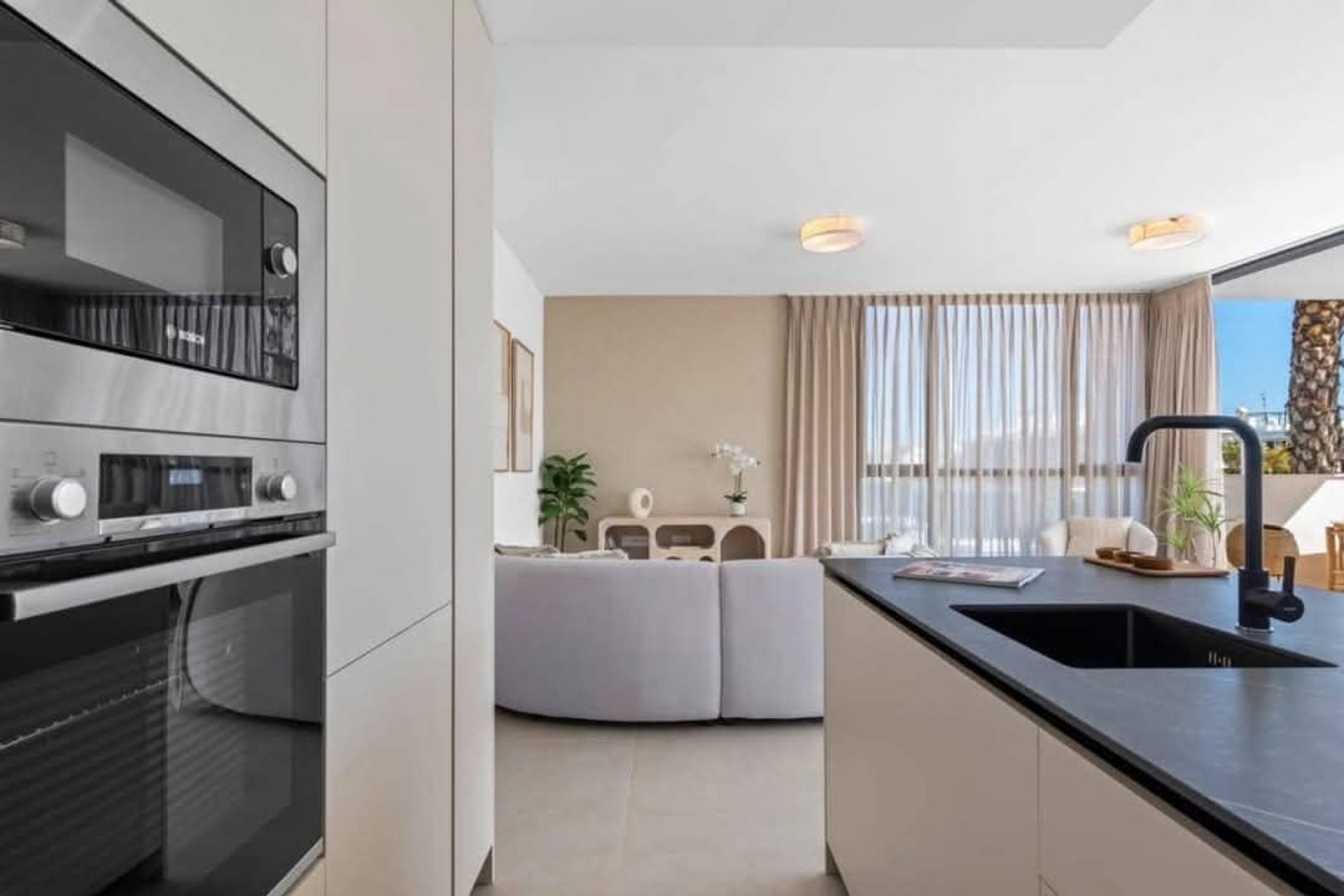 Neue Gebäude - Penthouse -
