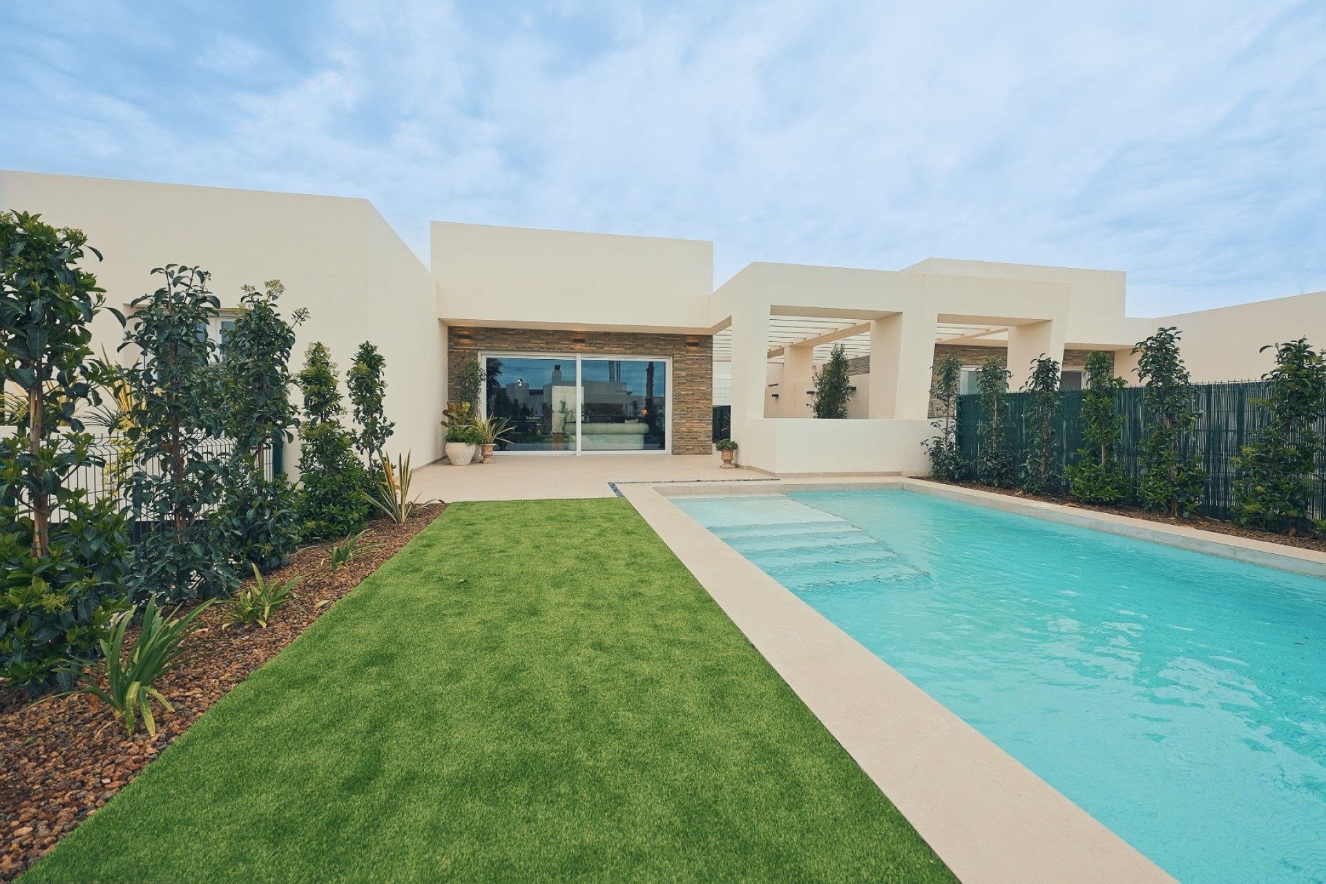 Neue Gebäude - Villa -
Algorfa
