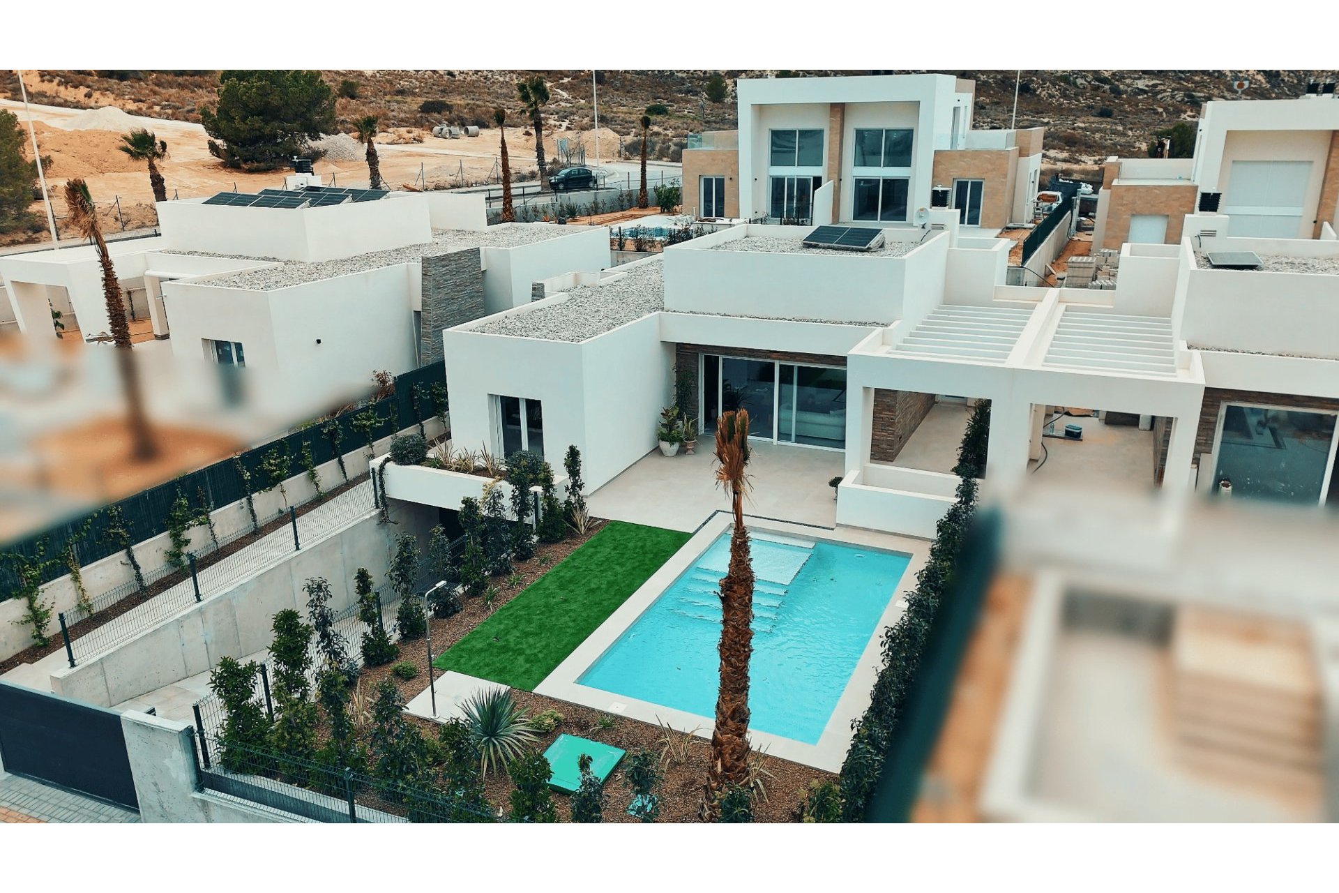 Neue Gebäude - Villa -
Algorfa