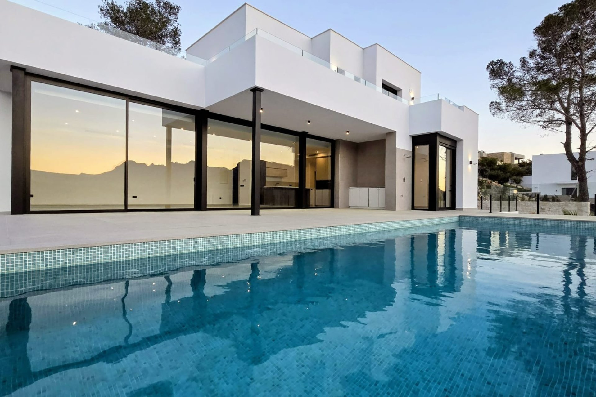 Neue Gebäude - Villa -
Calpe - Calpe urbanizaciones
