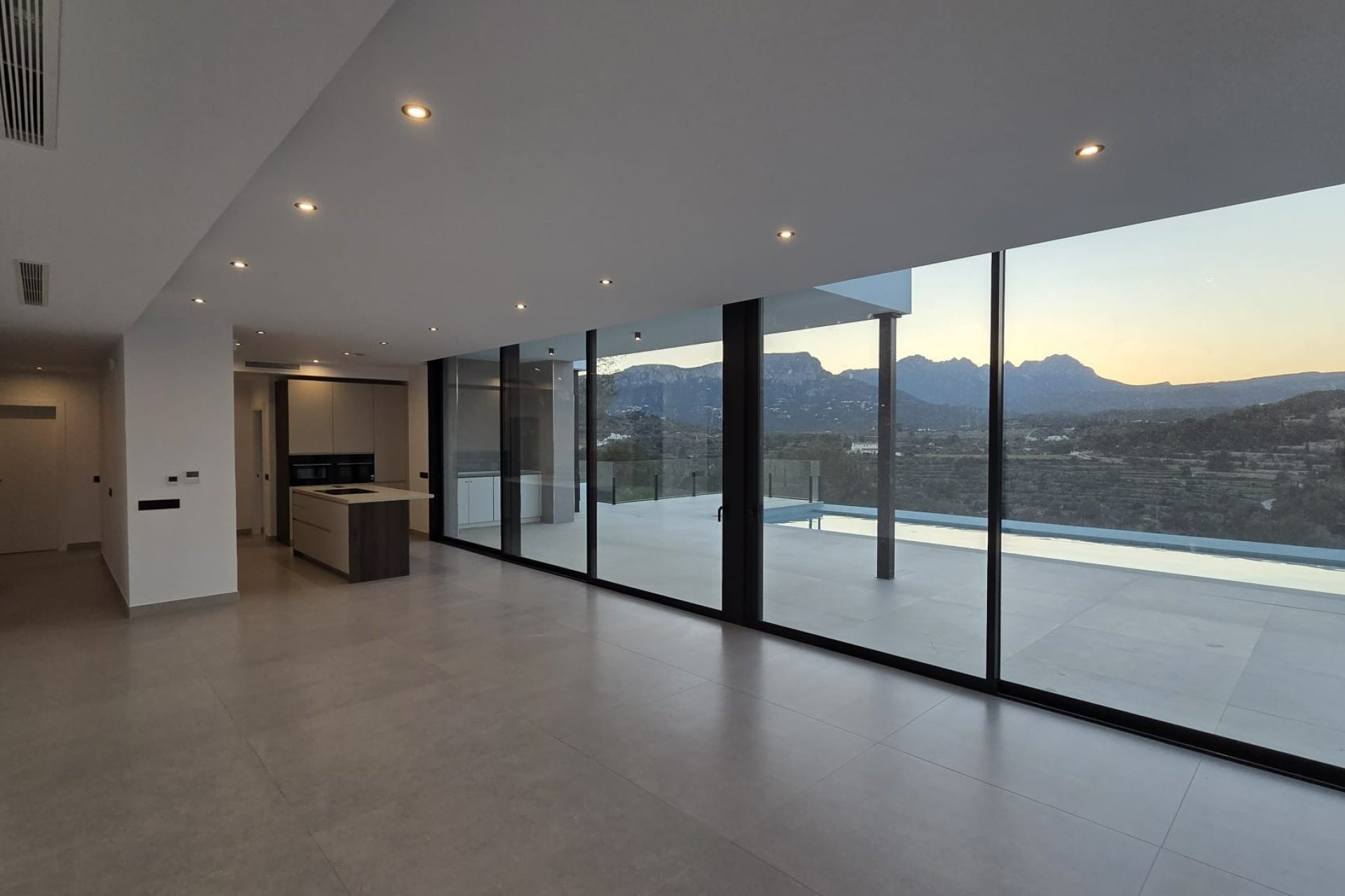 Neue Gebäude - Villa -
Calpe - Calpe urbanizaciones