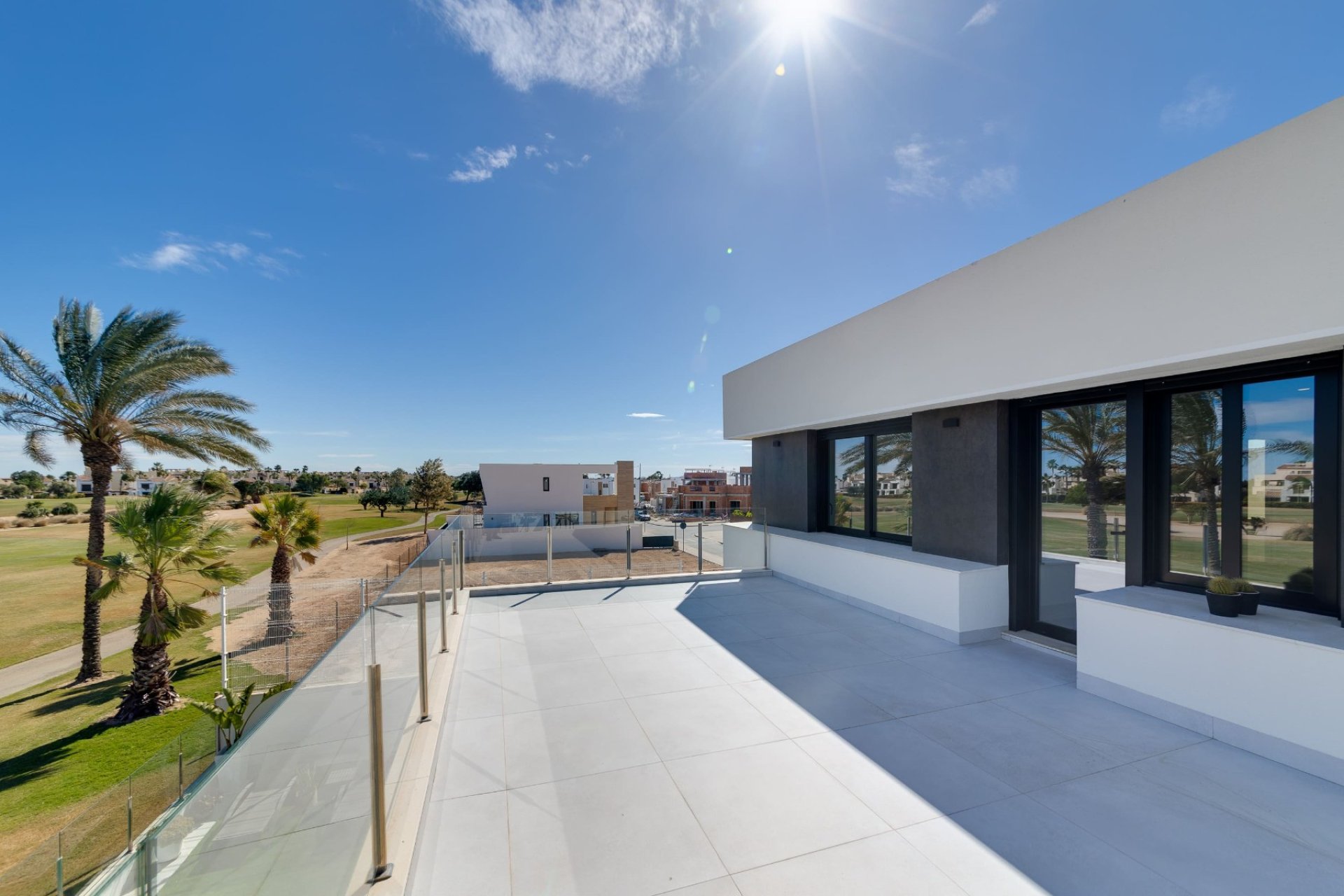 Neue Gebäude - Villa -
Pilar de la Horadada - 