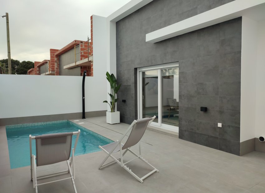 Neue Gebäude - Villa -
Torre Pacheco - Sierra Golf - Balsicas
