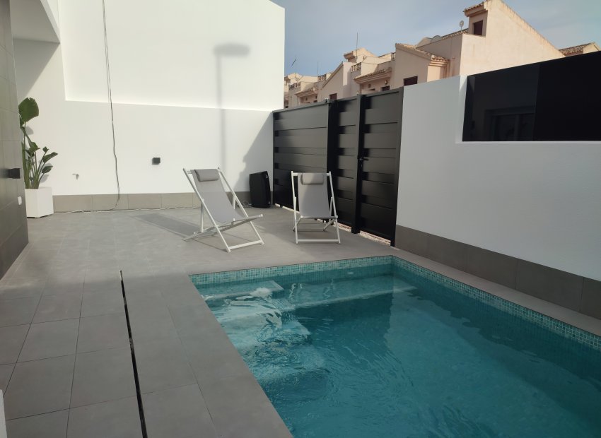 Neue Gebäude - Villa -
Torre Pacheco - Sierra Golf - Balsicas