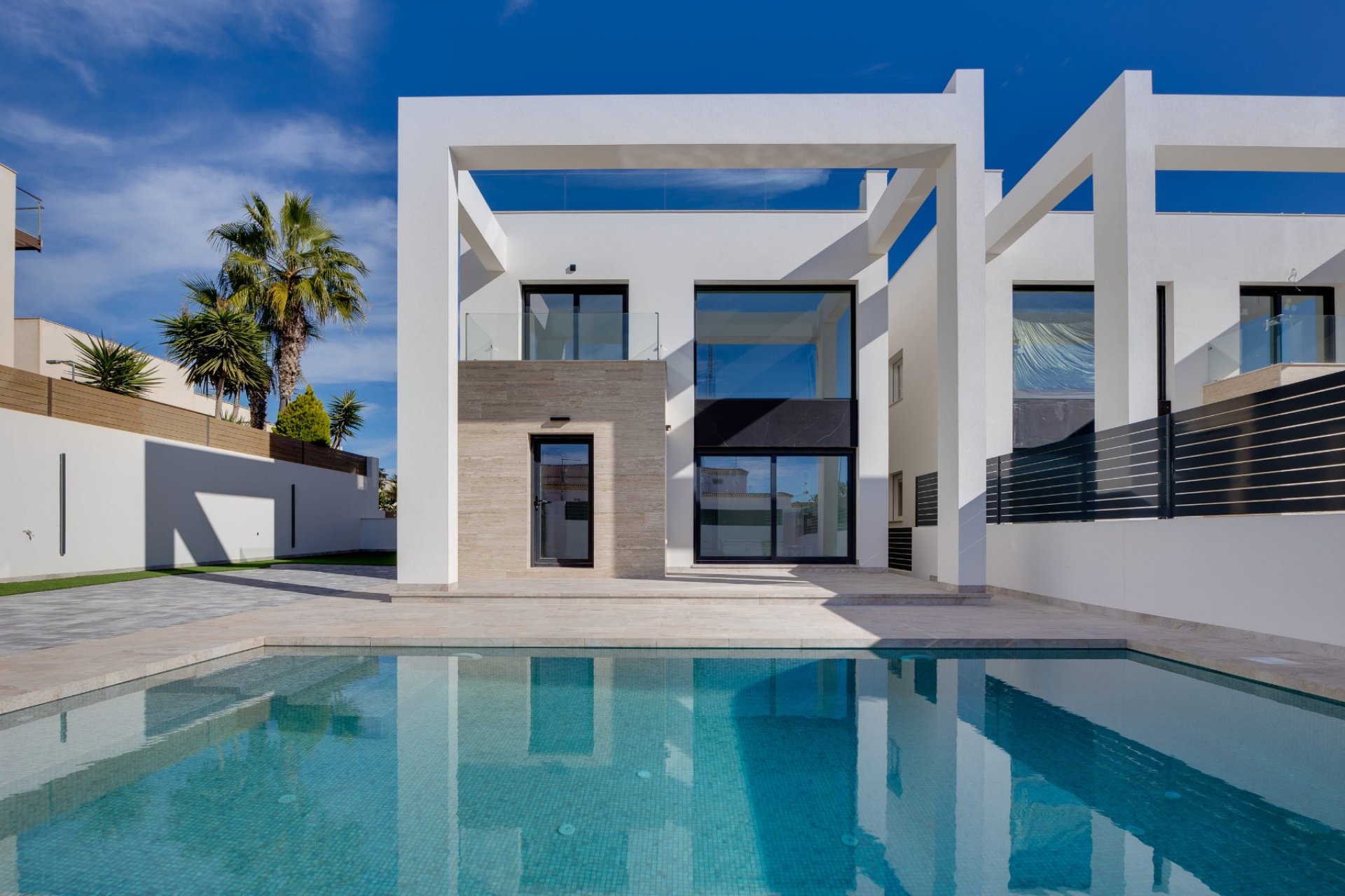 Neue Gebäude - Villa -
Torrevieja - Torrelamata - La Mata