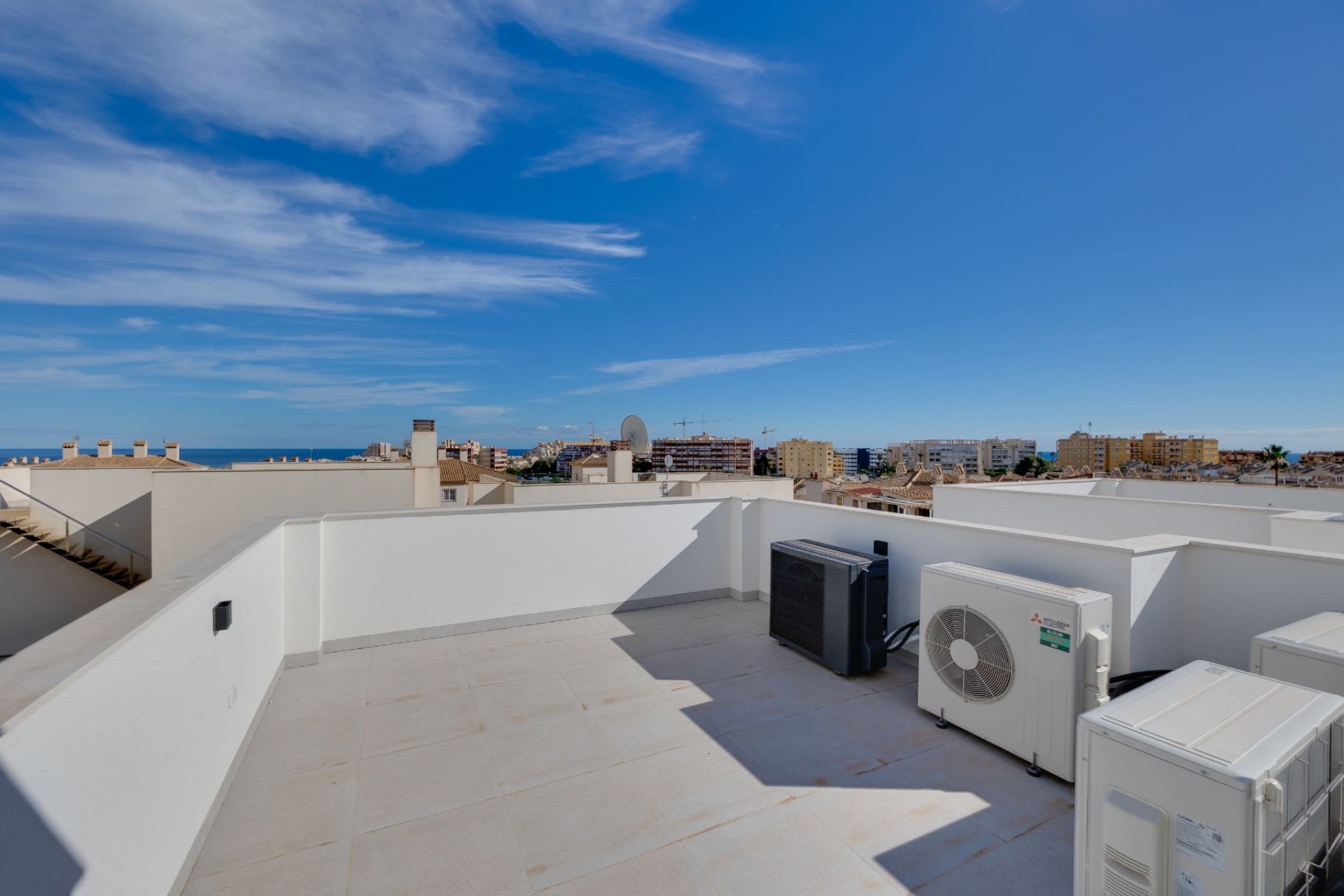 Neue Gebäude - Villa -
Torrevieja - Torrelamata - La Mata