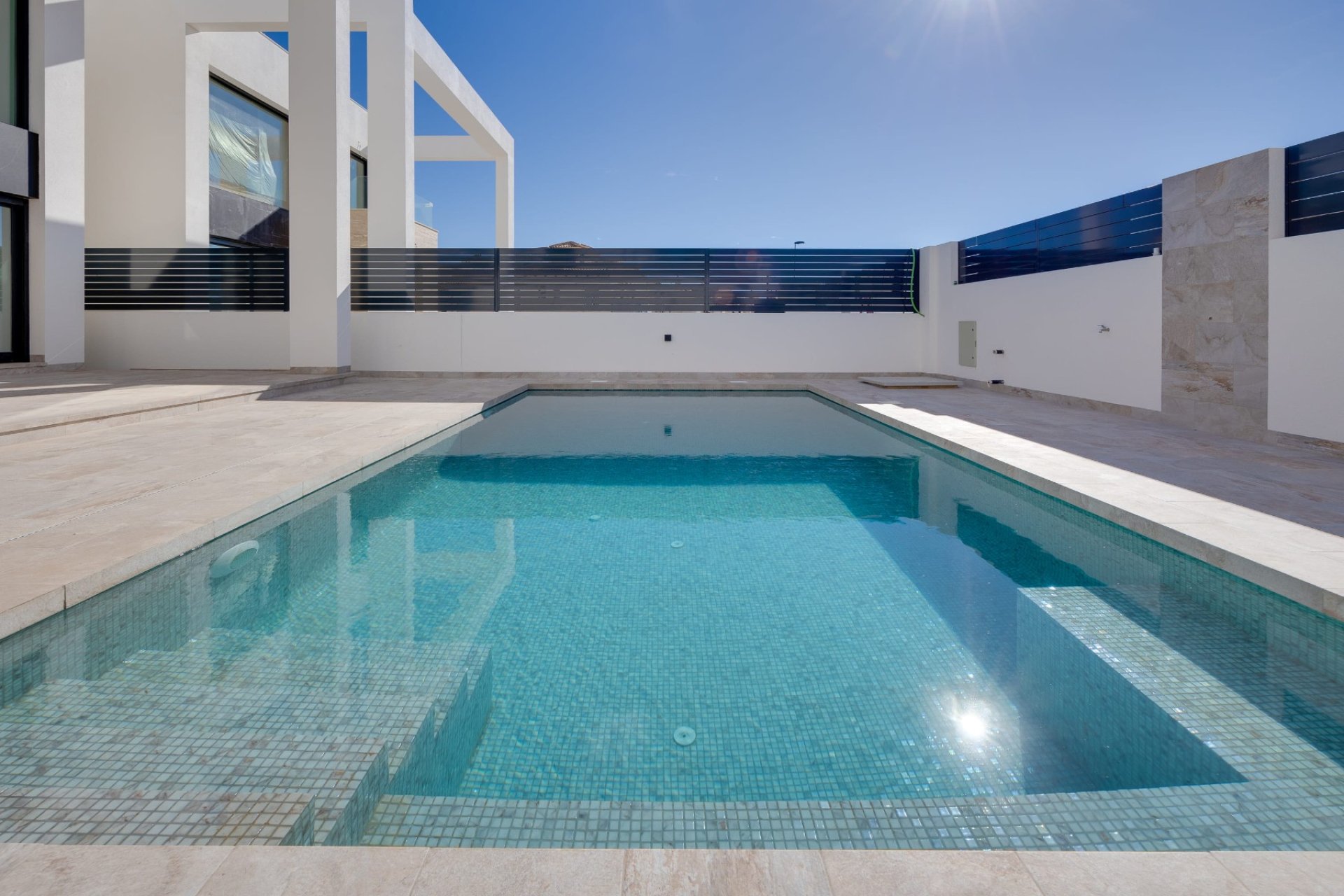 Neue Gebäude - Villa -
Torrevieja - Torrelamata - La Mata
