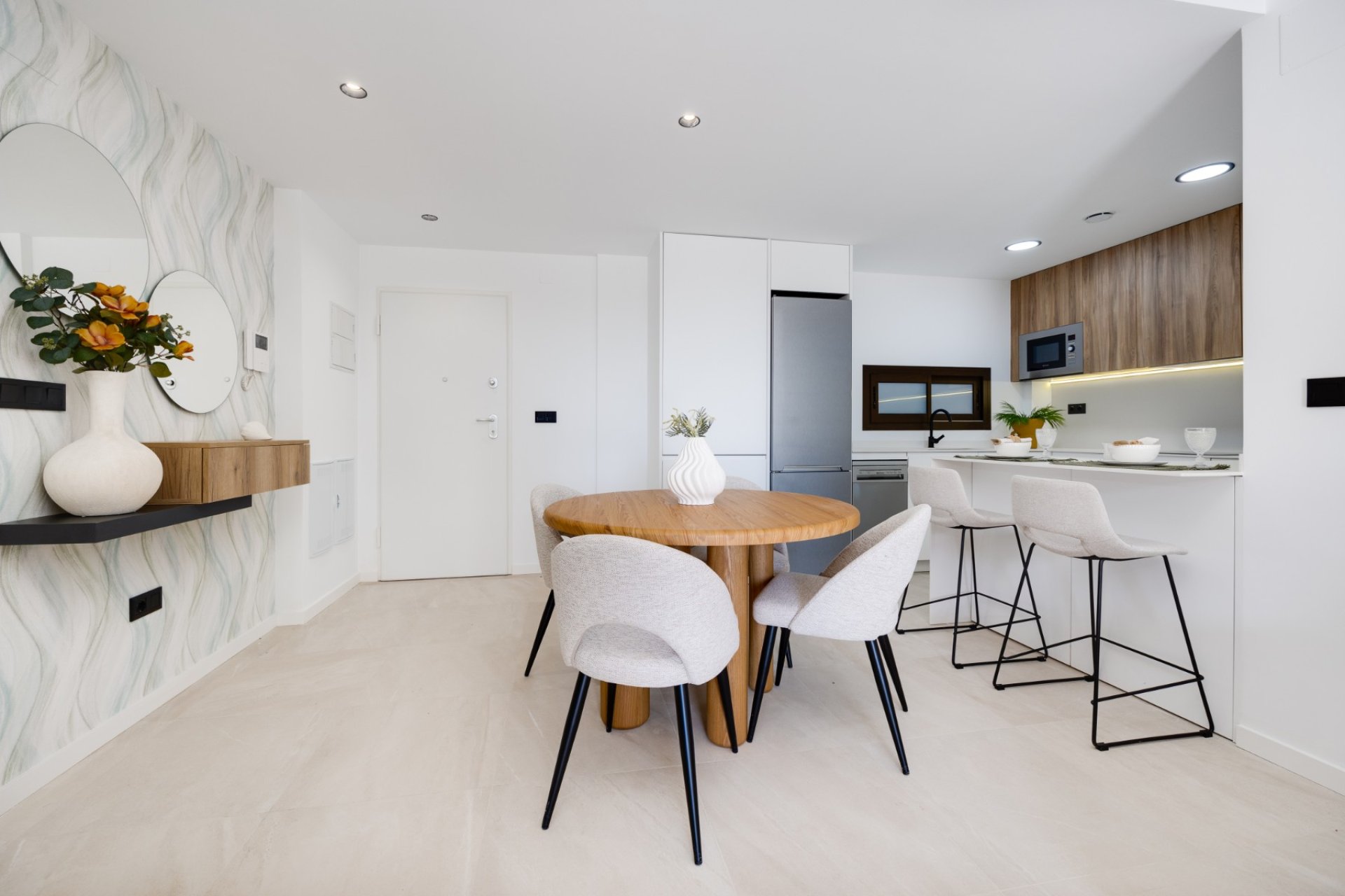 Neue Gebäude - Wohnung -
