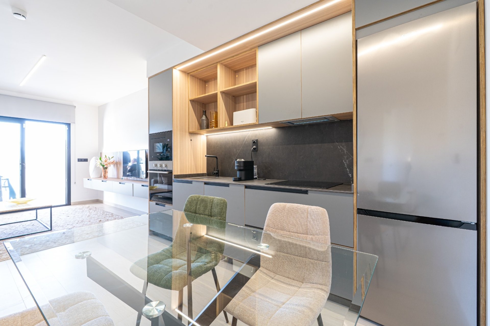 Neue Gebäude - Wohnung -
