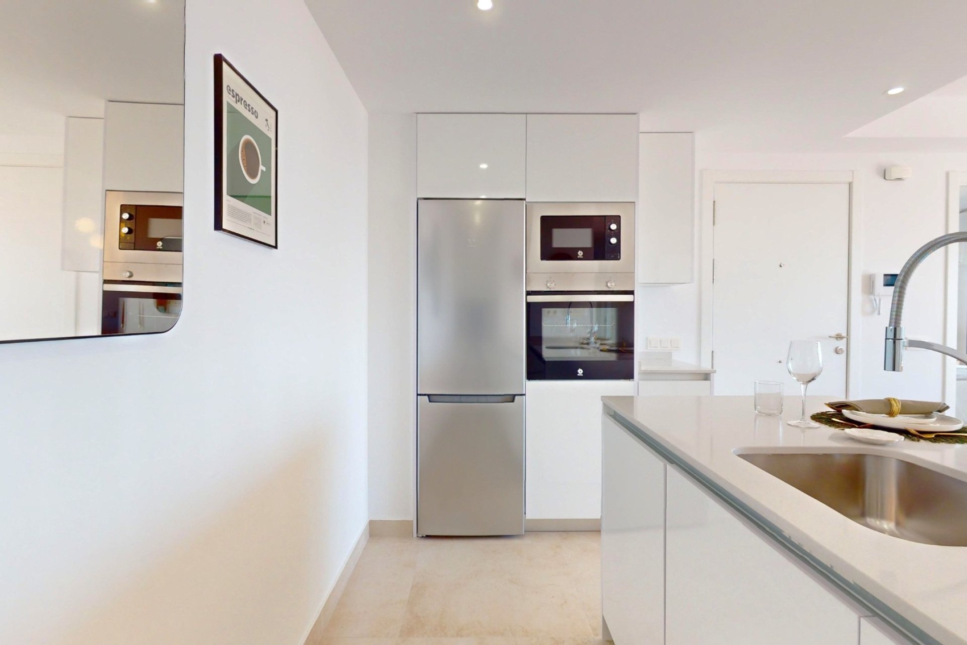 Neue Gebäude - Wohnung -
