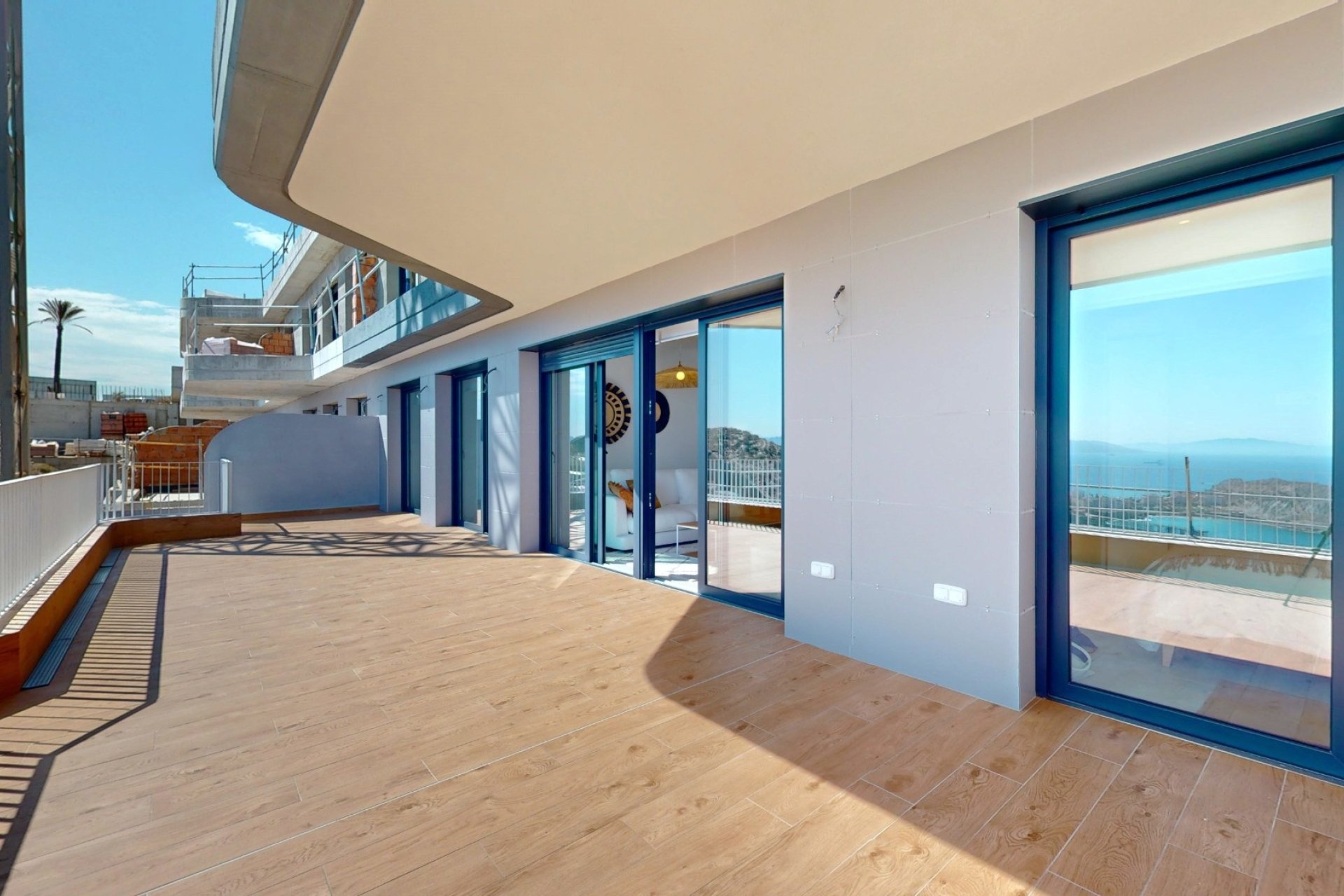 Neue Gebäude - Wohnung -
