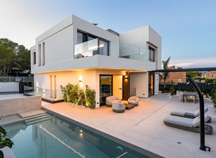 Nieuwbouw - Villa -
La Nucía