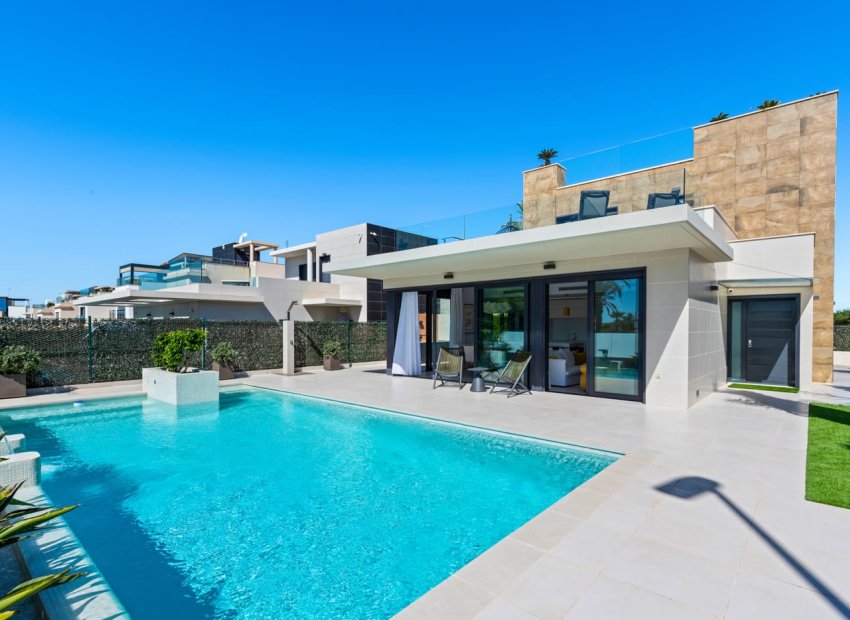 Nouvelle construction - Chalet independiente -
Orihuela Costa - Dehesa de campoamor