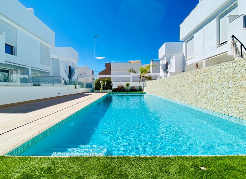 Nouvelle construction - Maison de ville -
Pilar de la Horadada