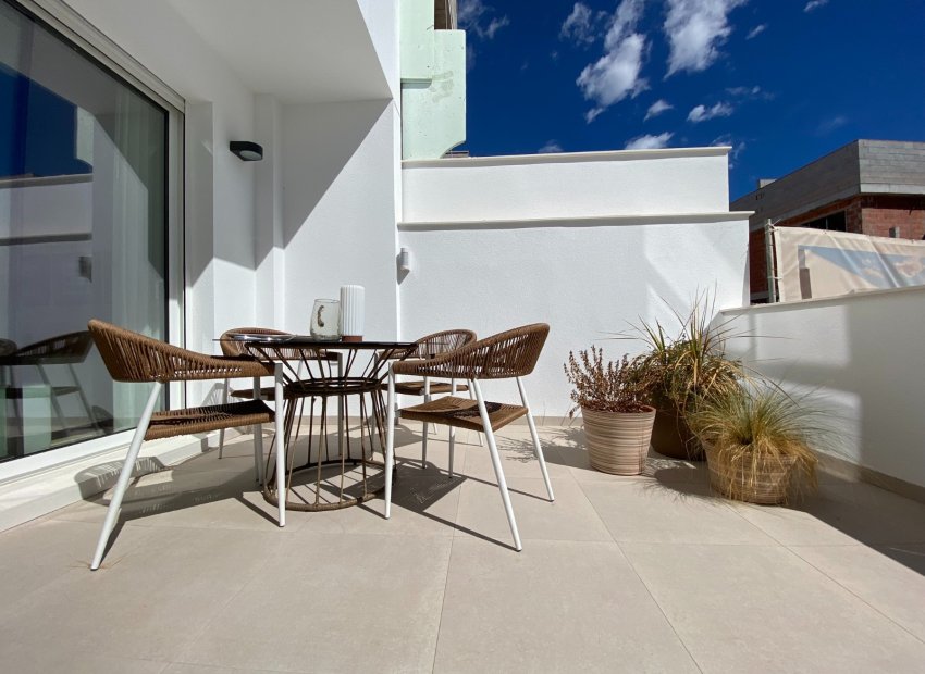 Obra nueva - Adosado -
Pilar de la Horadada