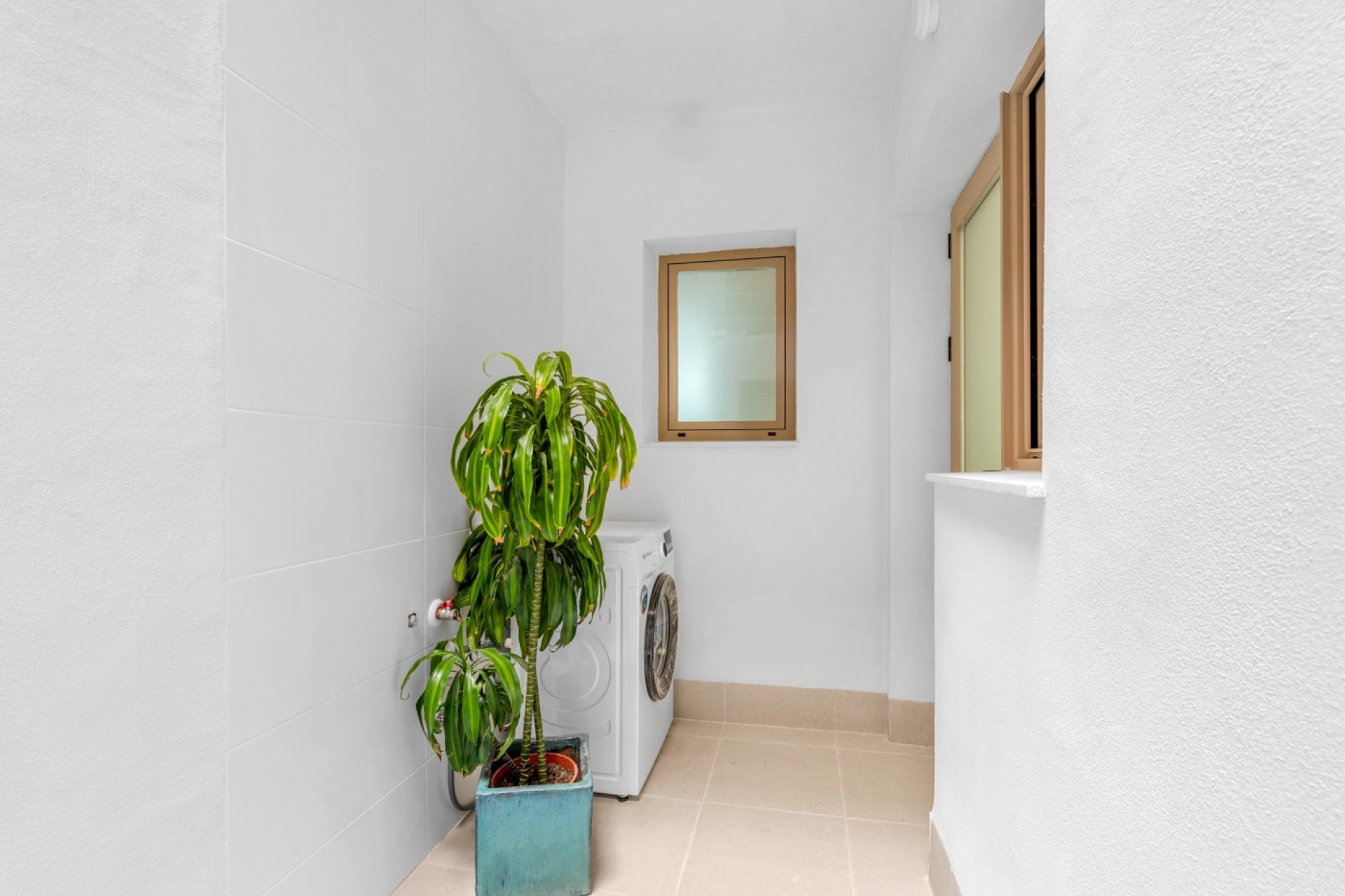 Obra nueva - Apartamento / piso -
Jacarilla