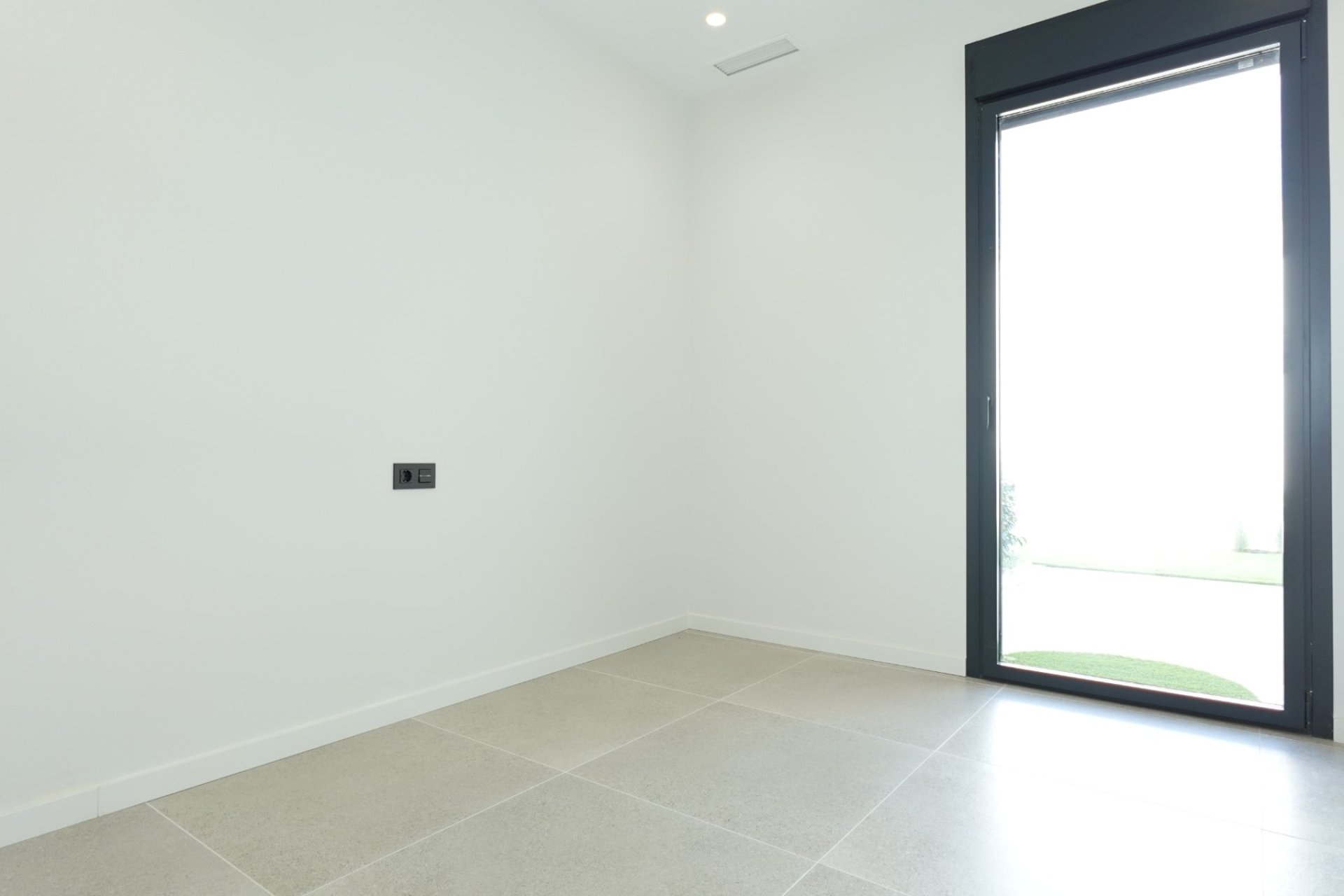 Obra nueva - Casa  -
Polop