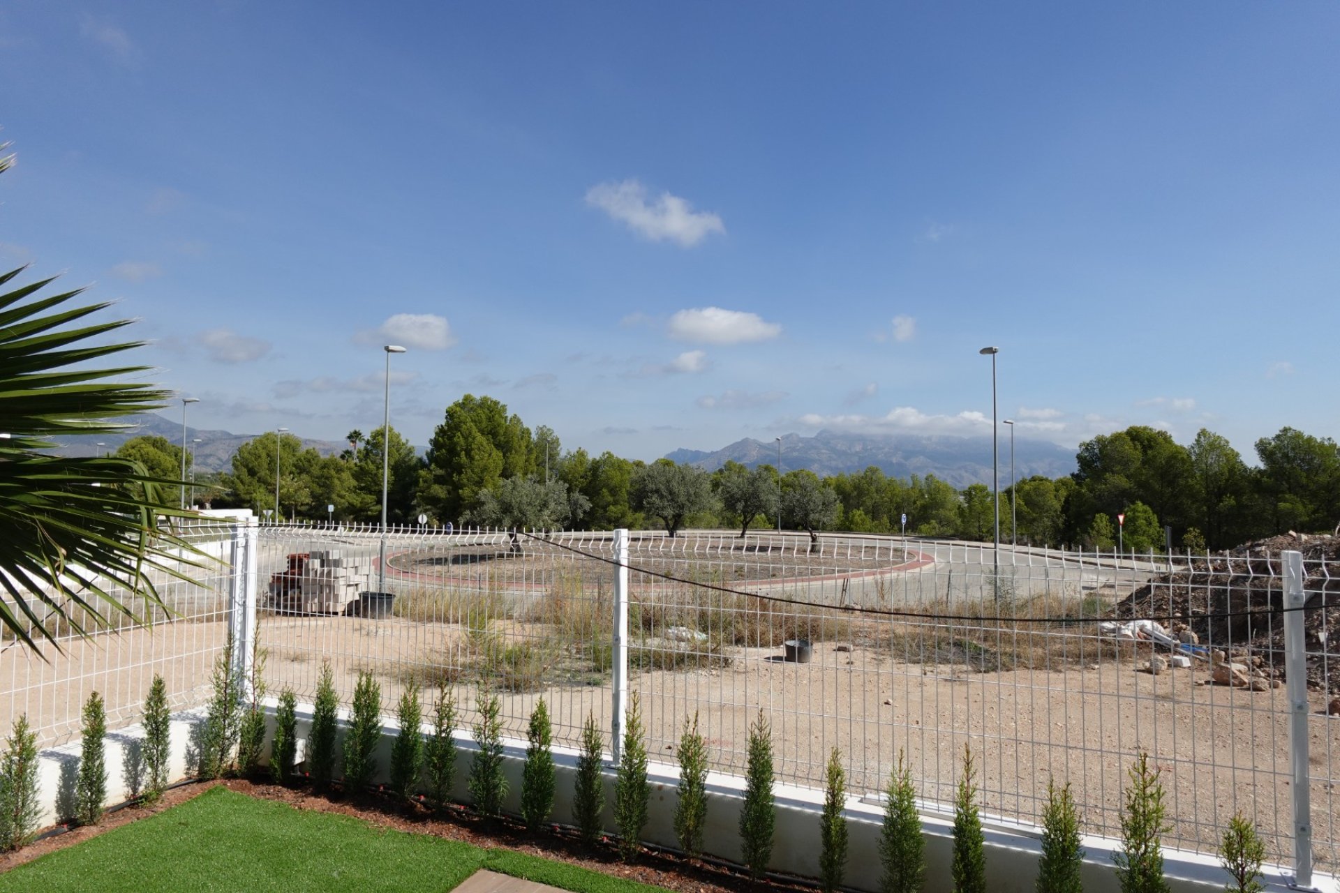 Obra nueva - Casa  -
Polop