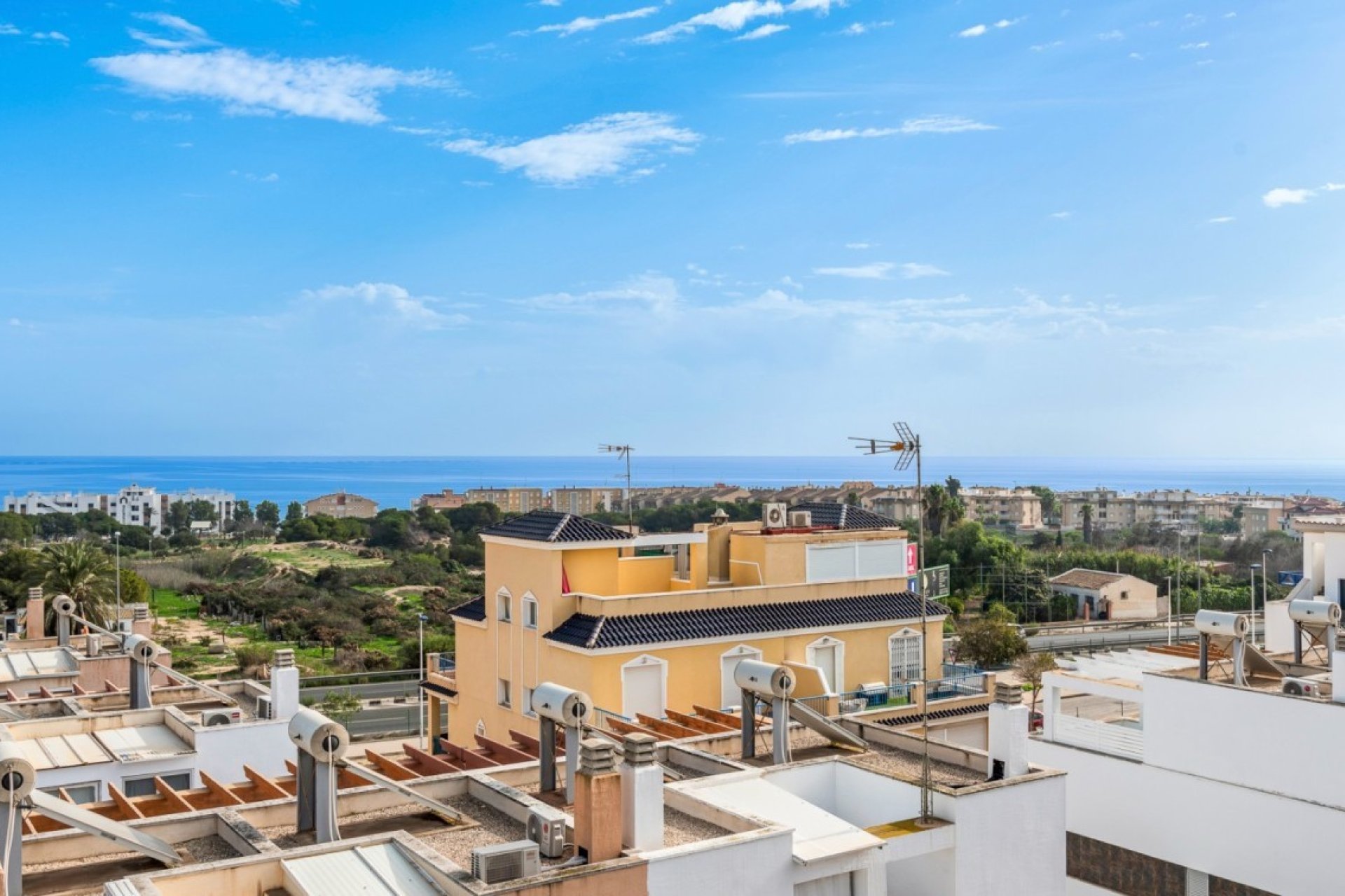 Obra nueva - Villa -
Guardamar del Segura - Urbanizaciones