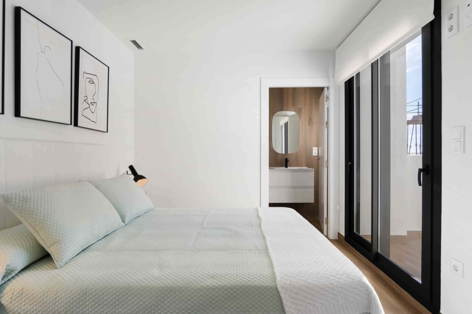 Obra nueva - Villa -
Los Montesinos - Montesinos