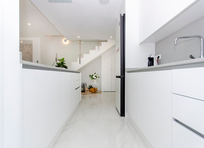 Obra nueva - Villa -
Los Montesinos - Montesinos