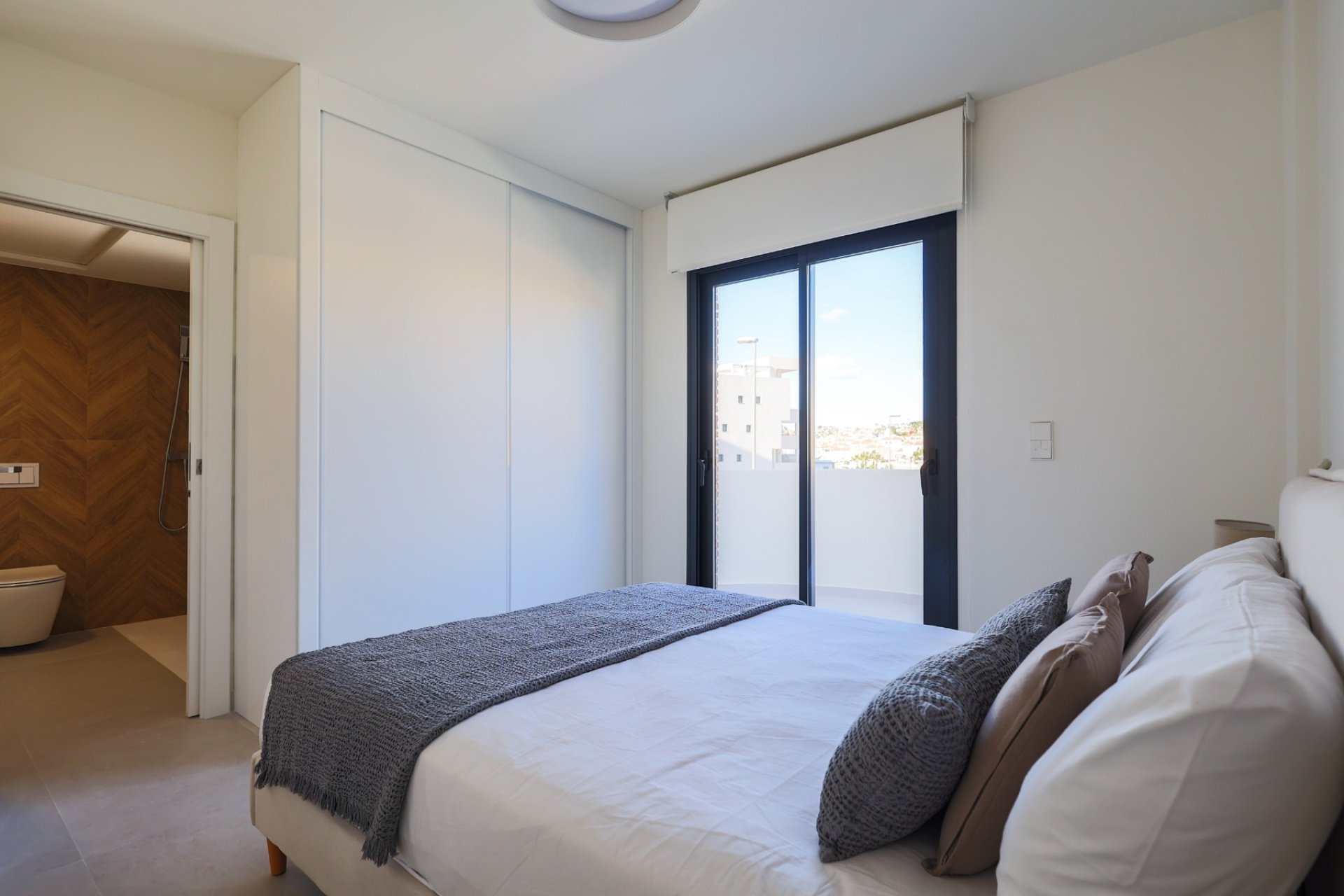 Obra nueva - Villa -
Orihuela Costa - Campoamor