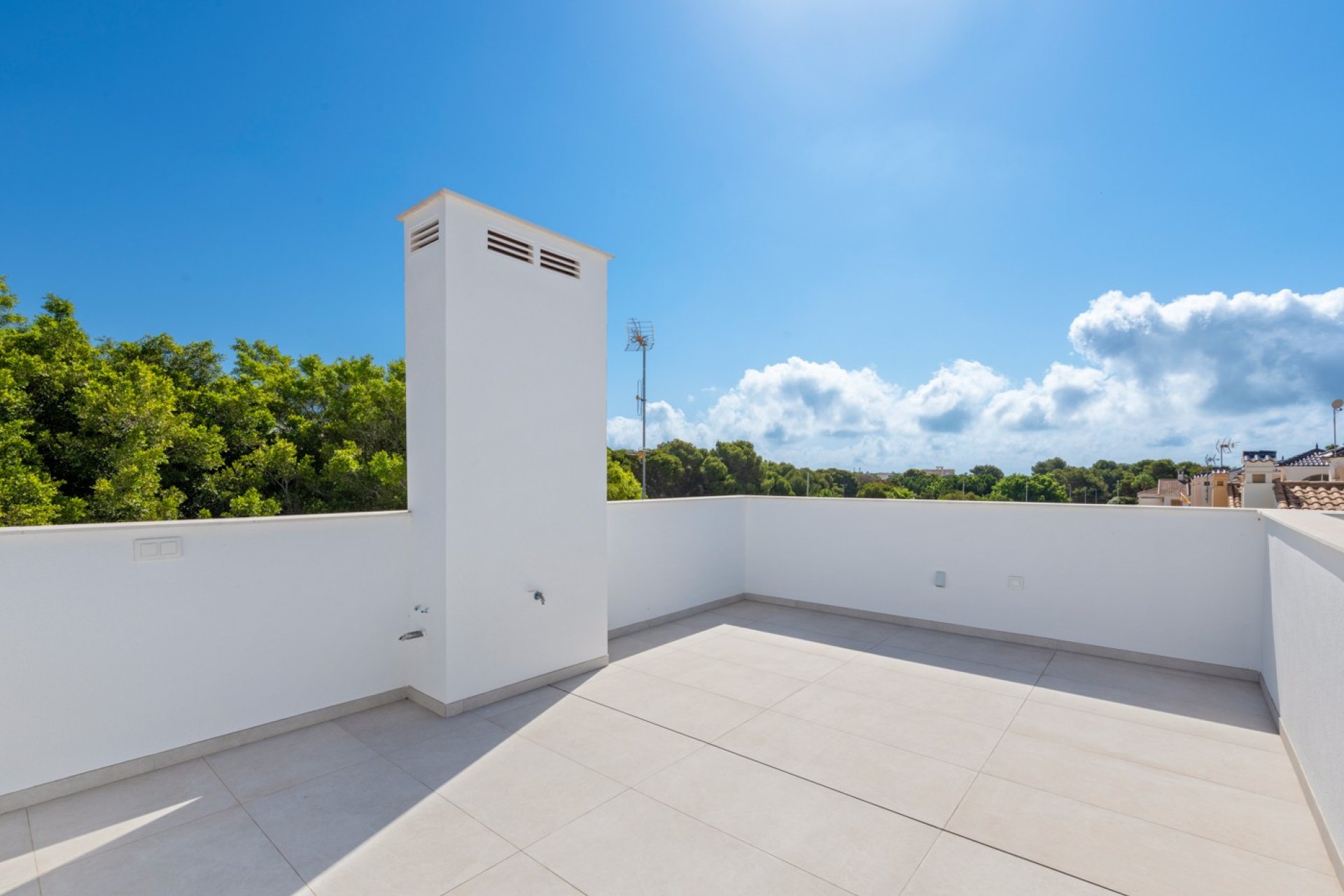 Obra nueva - Villa -
Pilar de la Horadada - Playa de Mil Palmeras