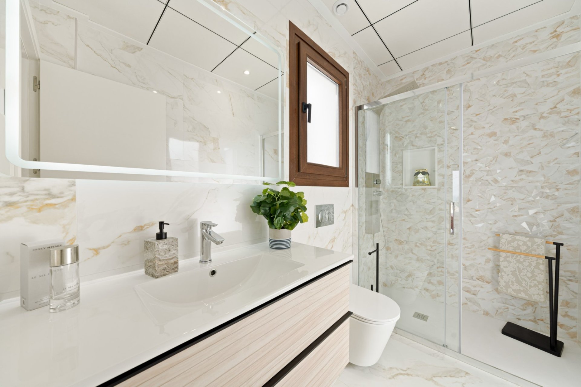 Obra nueva - Villa -
Polop