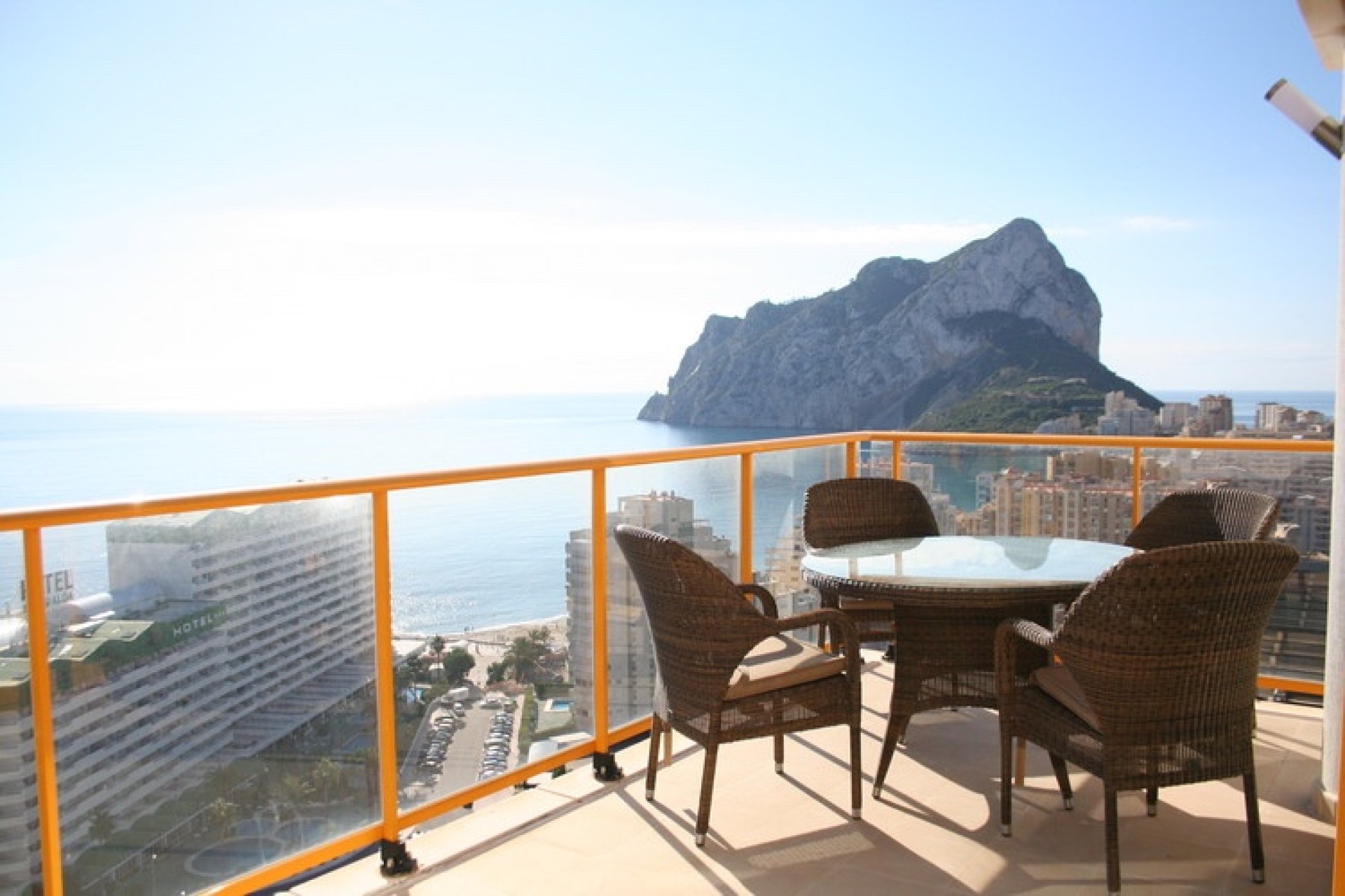 Odsprzedaż - Dupleks -
Calpe - Zona Levante - Playa Fossa