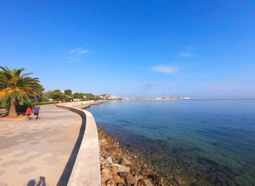 Odsprzedaż / Rynek wtórny - APARTAMENT -
Denia - Las Rotas - Les Rotes
