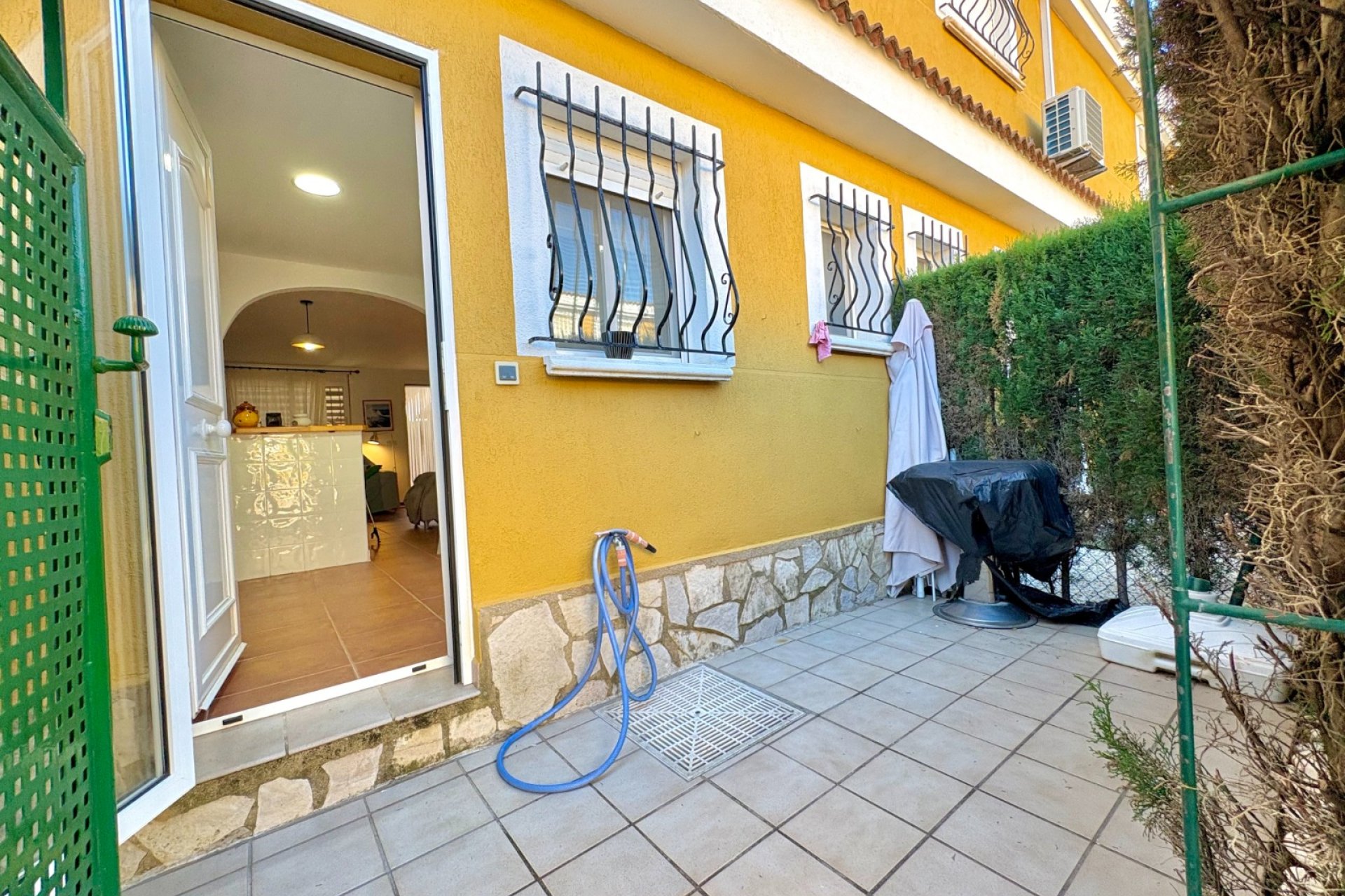 Odsprzedaż / Rynek wtórny - Kamienica -
Denia - Les Marines - Las Marinas