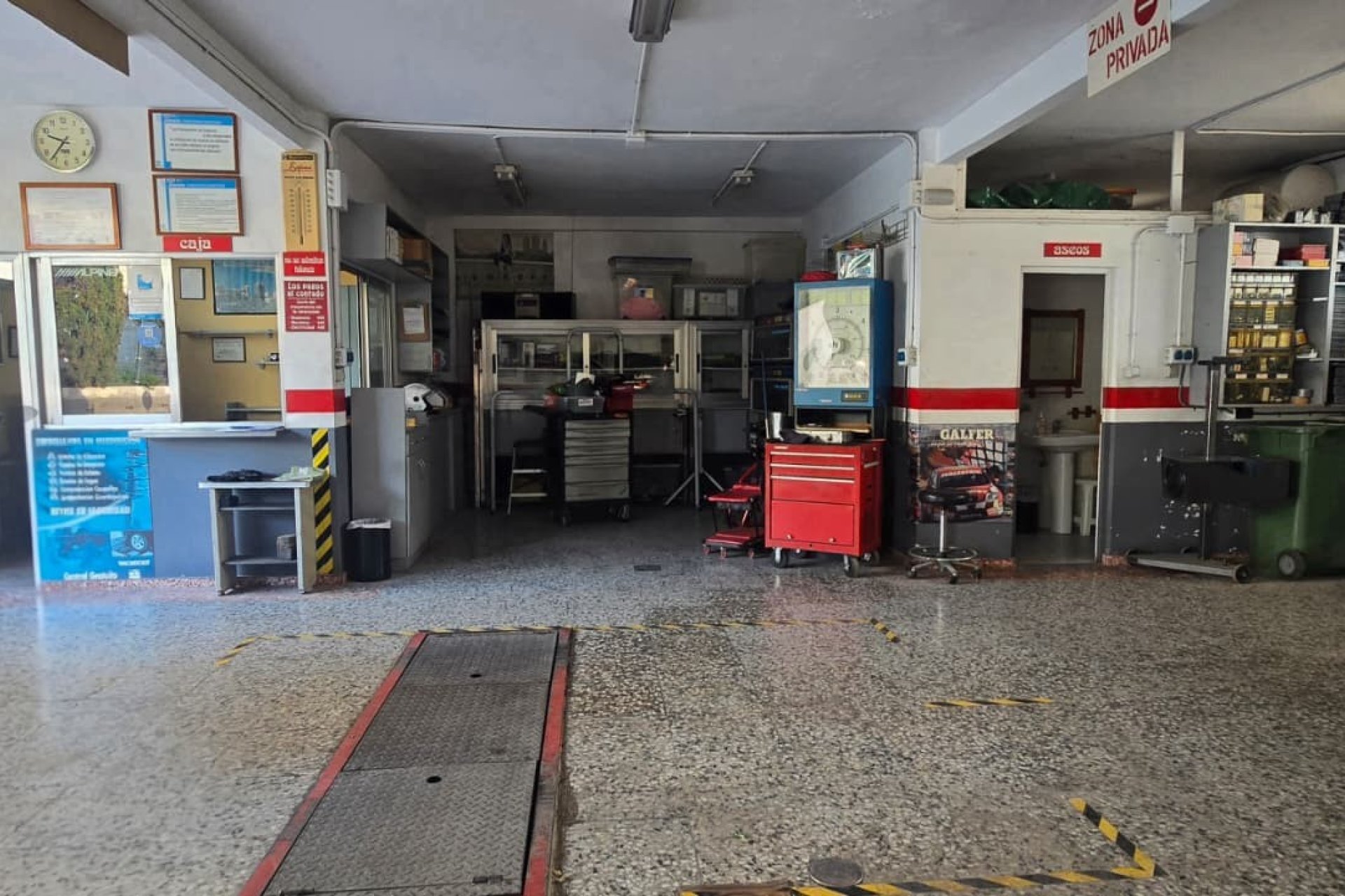 Odsprzedaż / Rynek wtórny - Lokal  -
Benidorm - Centro