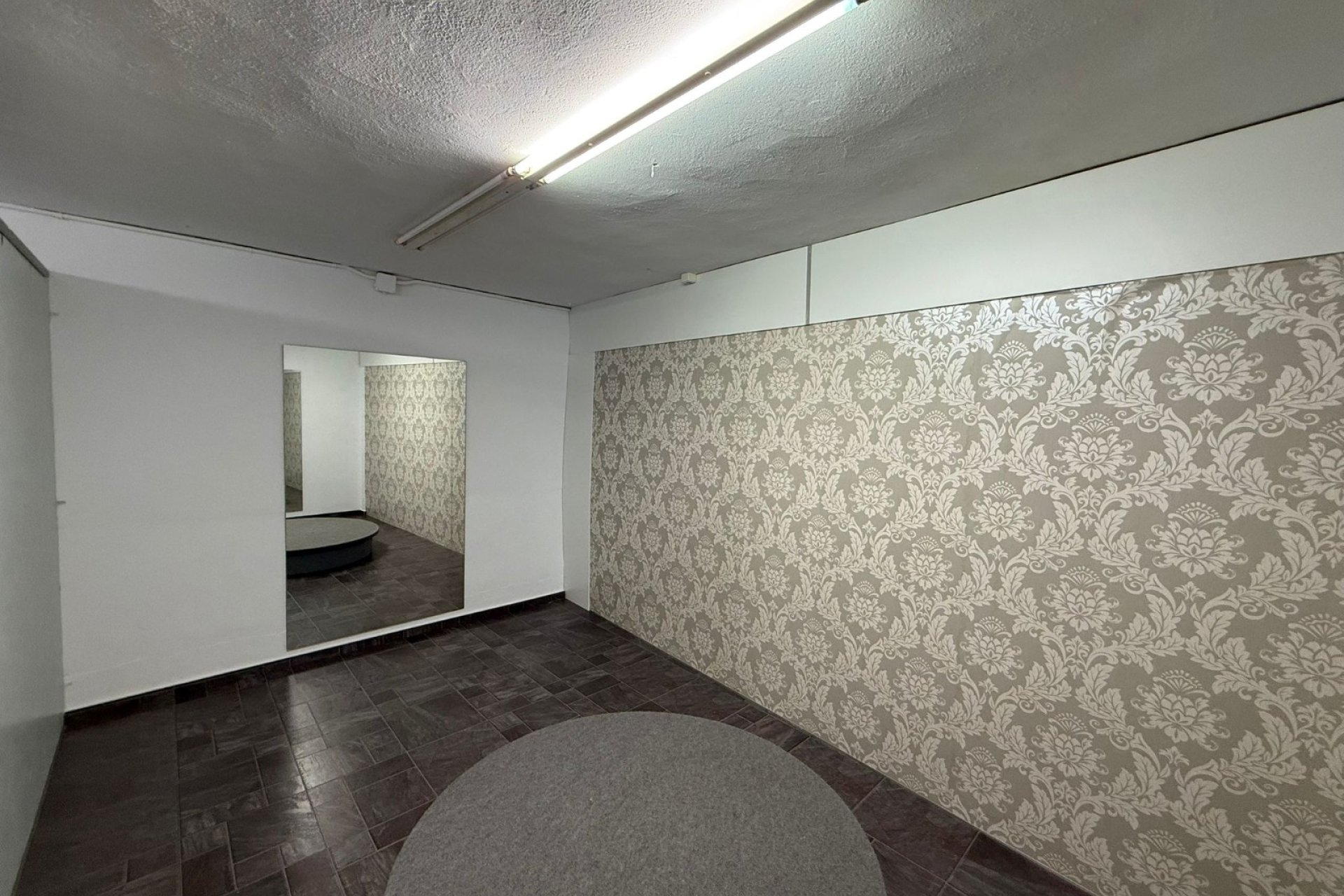 Odsprzedaż / Rynek wtórny - Lokal  -
Tavernes de la Valldigna  - Pueblo 