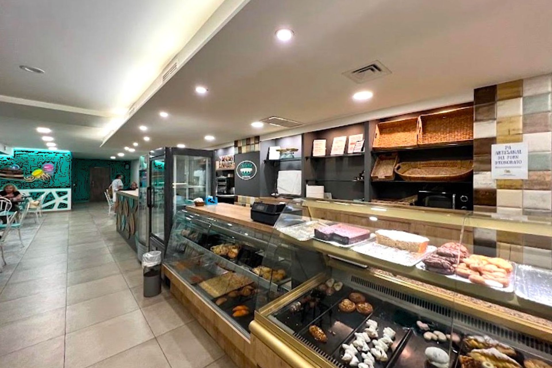 Odsprzedaż / Rynek wtórny - Lokal  -
Villajoyosa