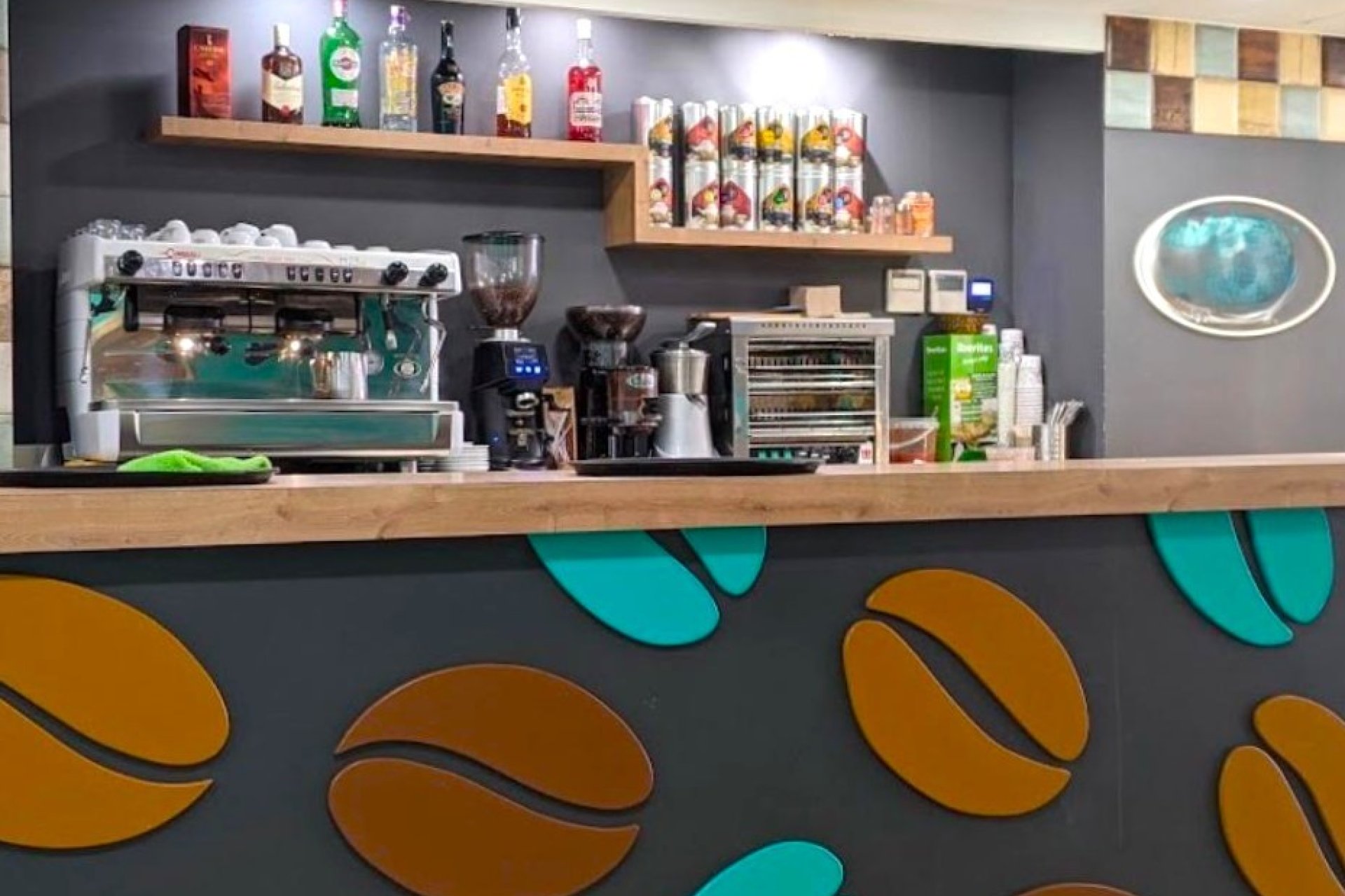 Odsprzedaż / Rynek wtórny - Lokal  -
Villajoyosa