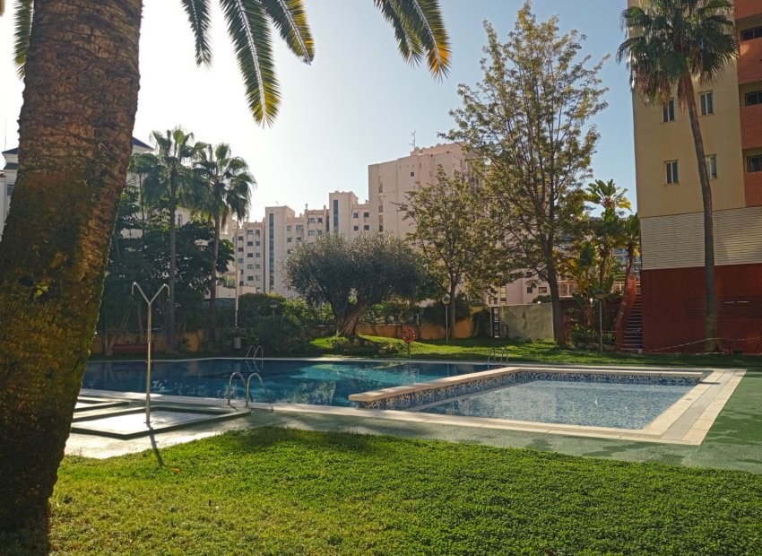 Odsprzedaż / Rynek wtórny - Mieszkanie -
Villajoyosa - Cala de Villajoyosa