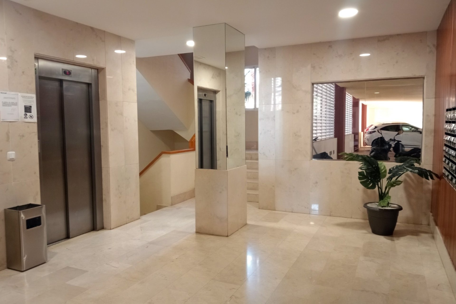 Odsprzedaż / Rynek wtórny - Mieszkanie -
Villajoyosa - Cala de Villajoyosa