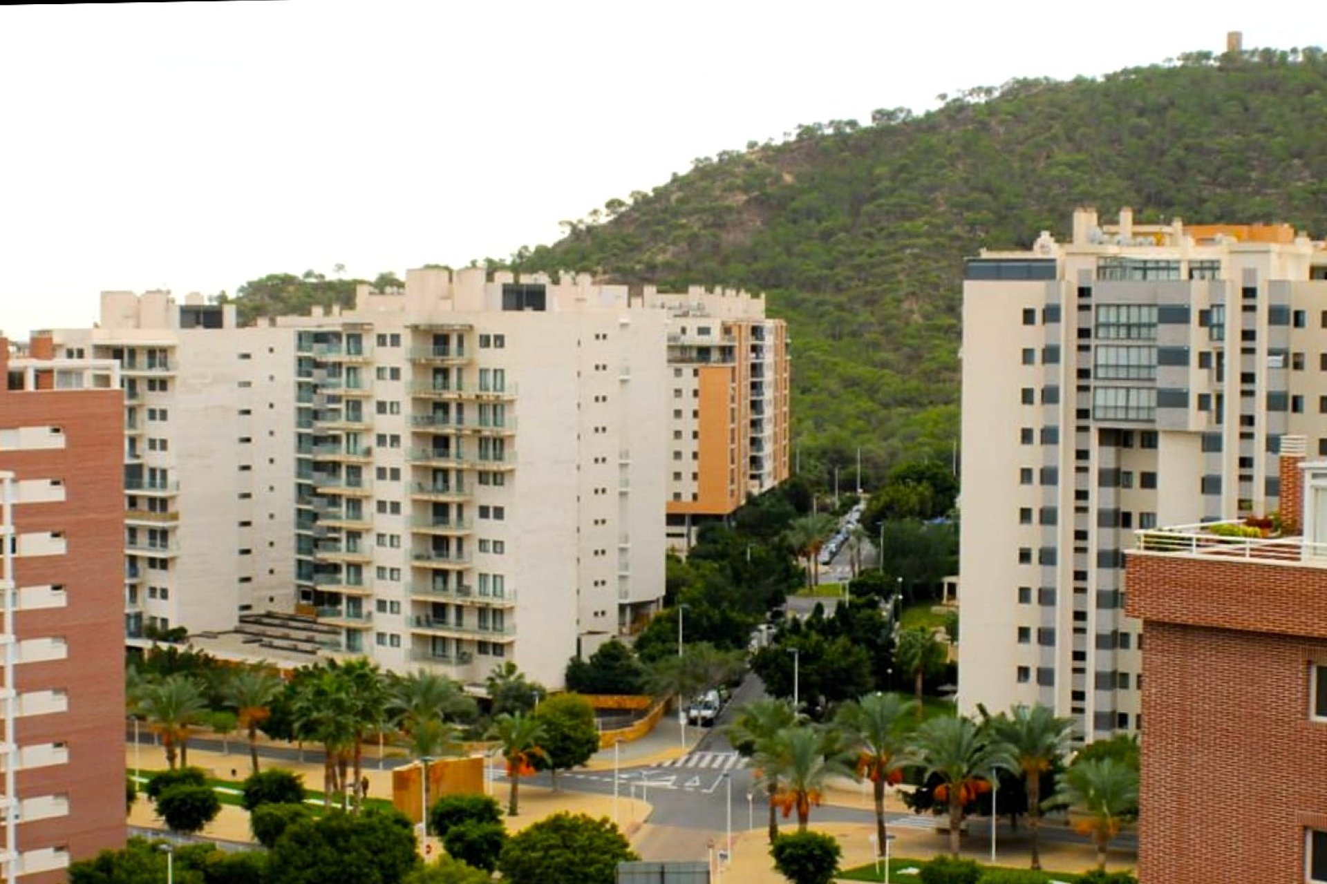 Odsprzedaż / Rynek wtórny - Mieszkanie -
Villajoyosa - Cala de Villajoyosa