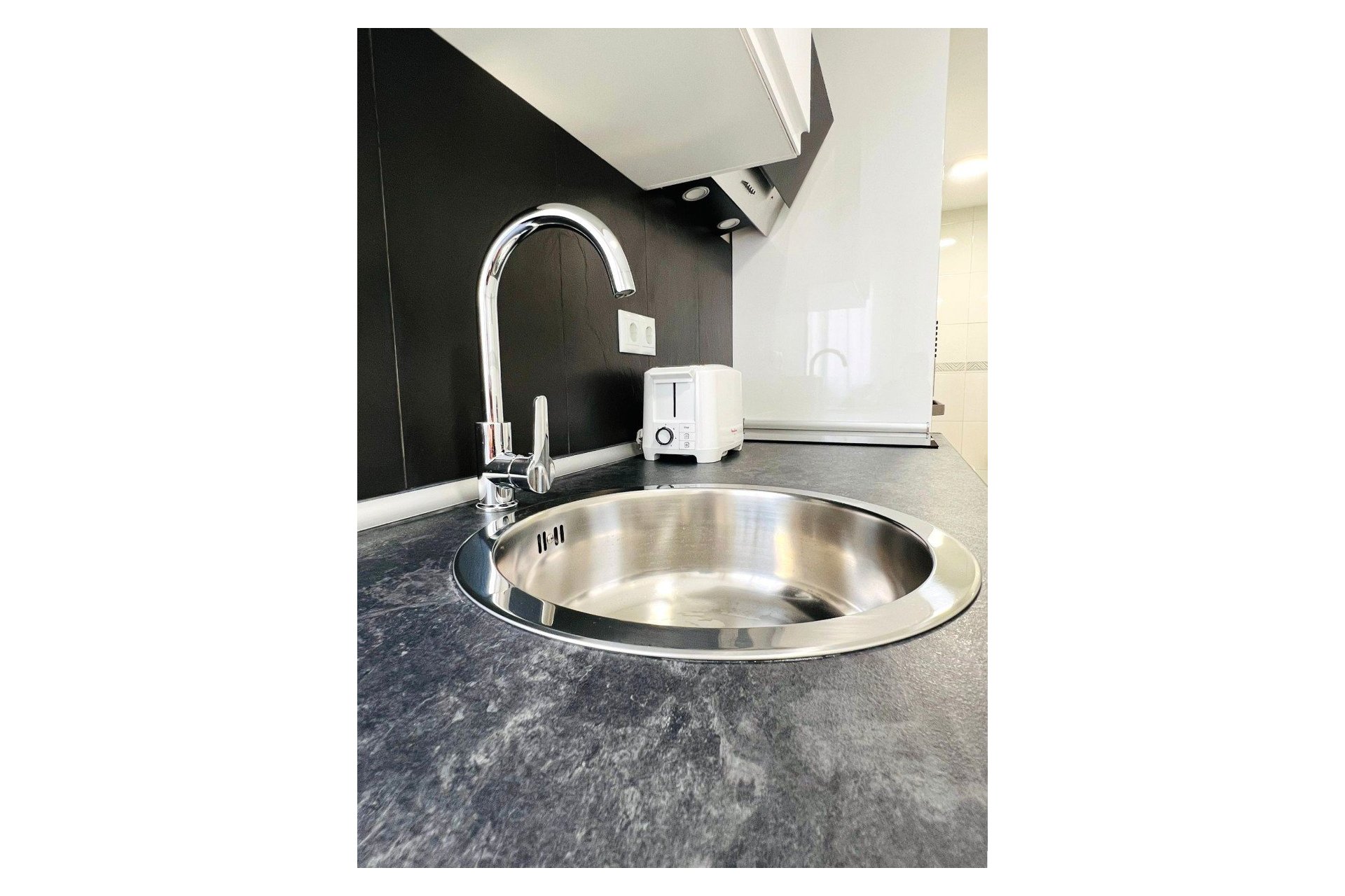 Odsprzedaż / Rynek wtórny - Mieszkanie w bloku -
Benidorm - Centro