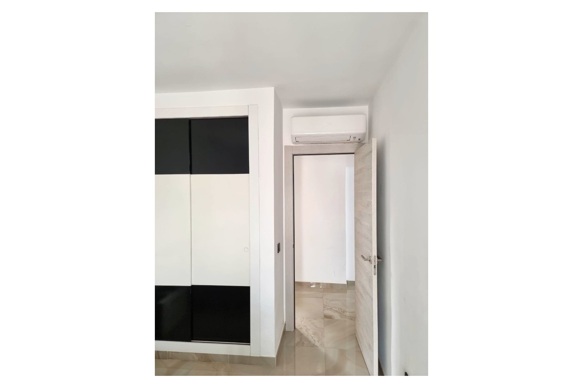 Odsprzedaż / Rynek wtórny - Mieszkanie w bloku -
Benidorm - Rincón de Loix