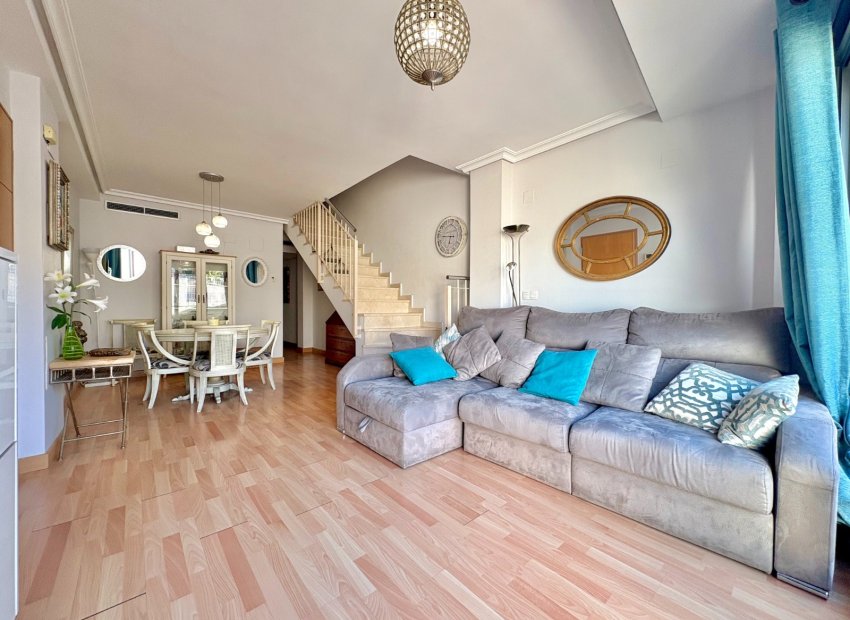 Odsprzedaż / Rynek wtórny - Penthouse -
Denia - Center